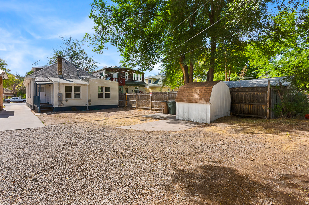 main property photo 38