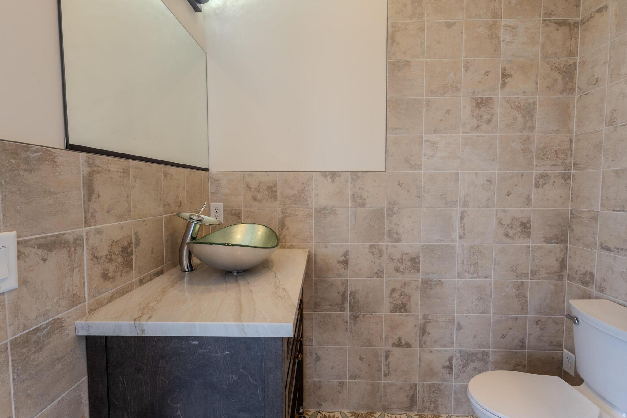 main property photo 74