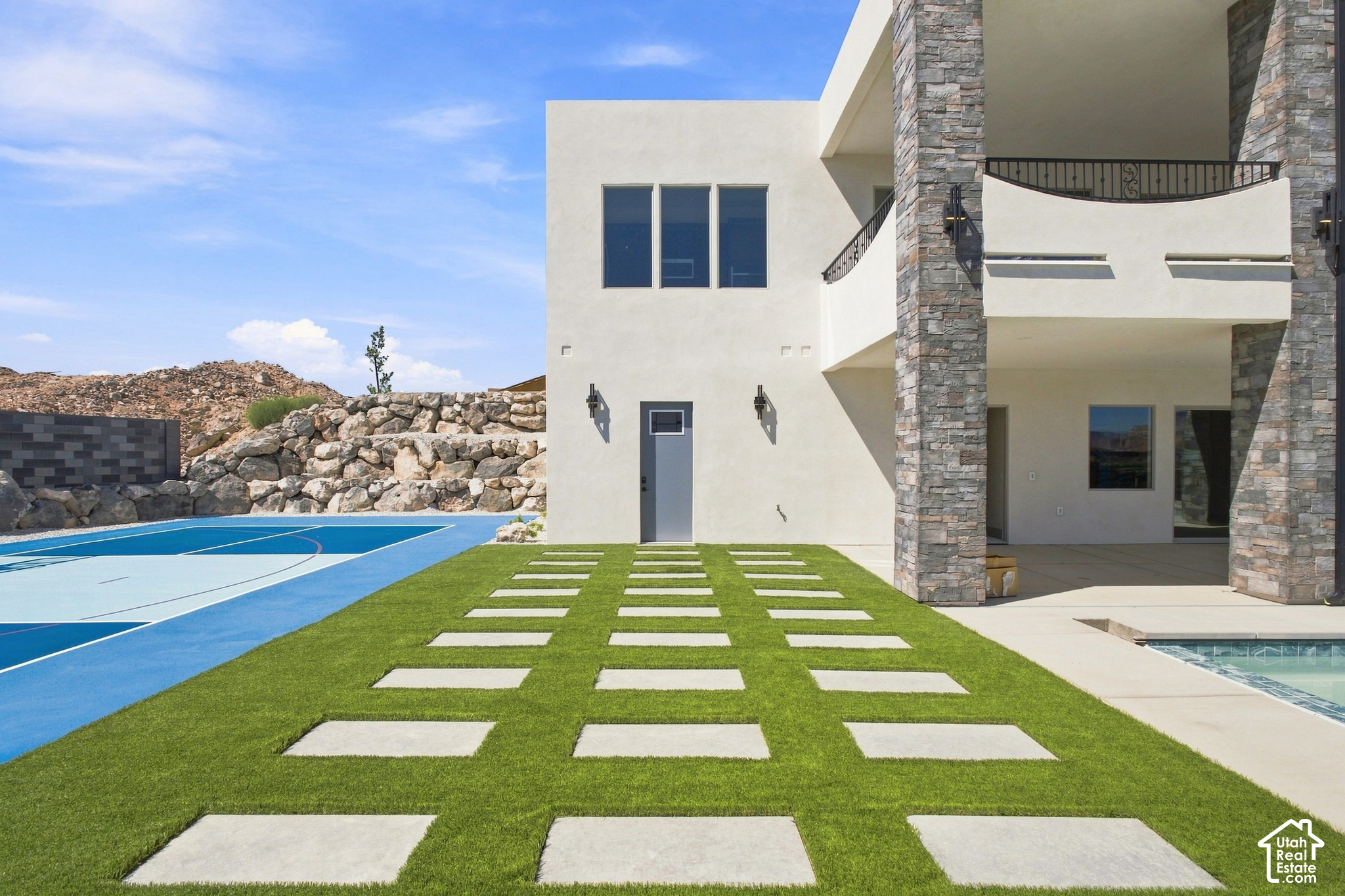 main property photo 80