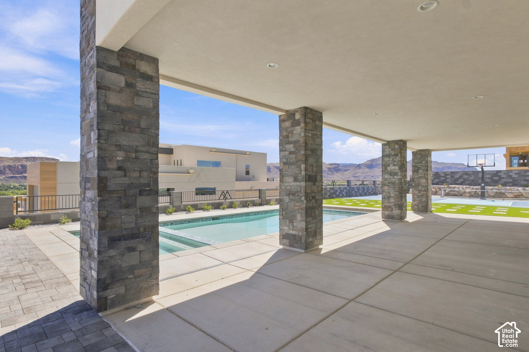 main property photo 91