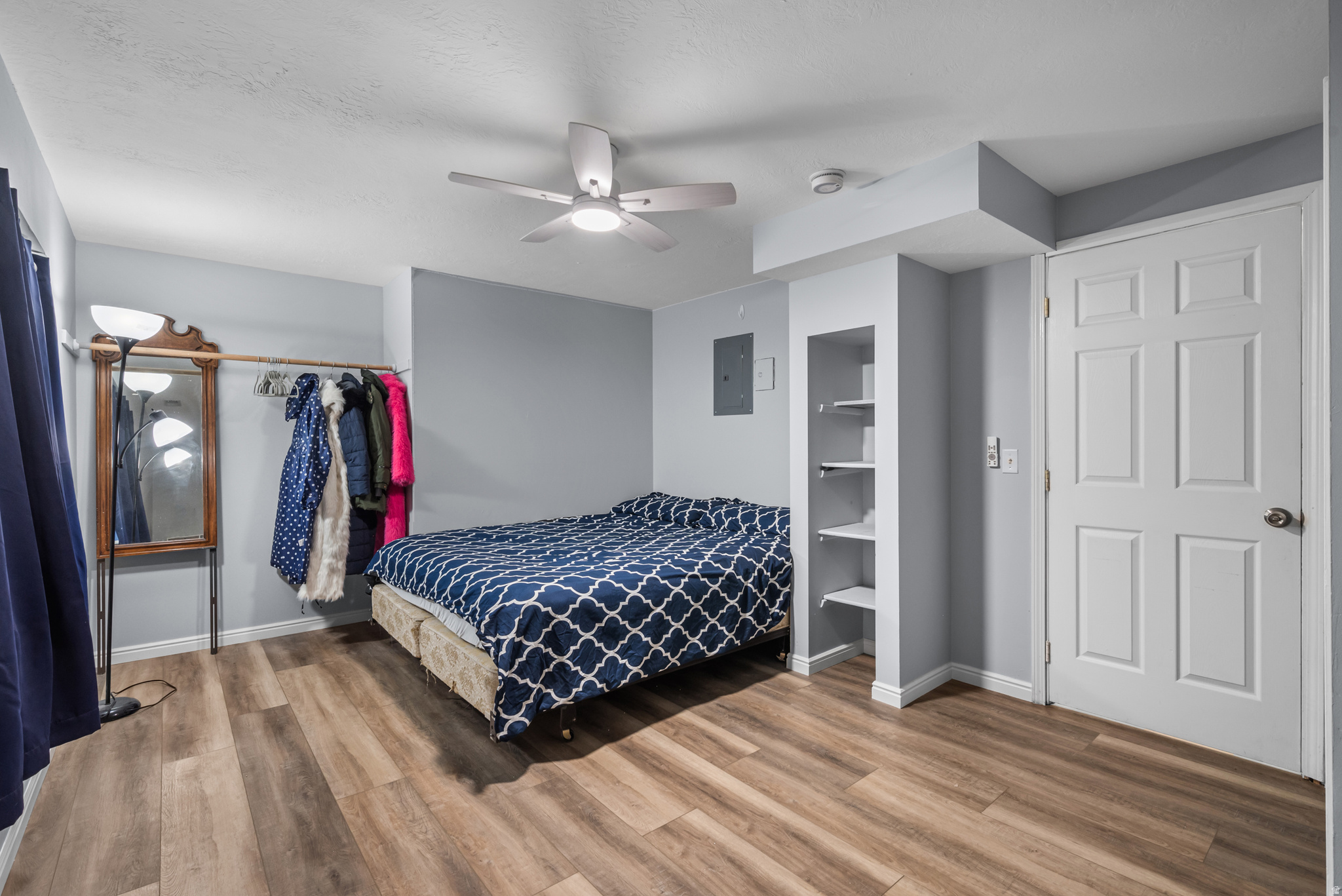 main property photo 23