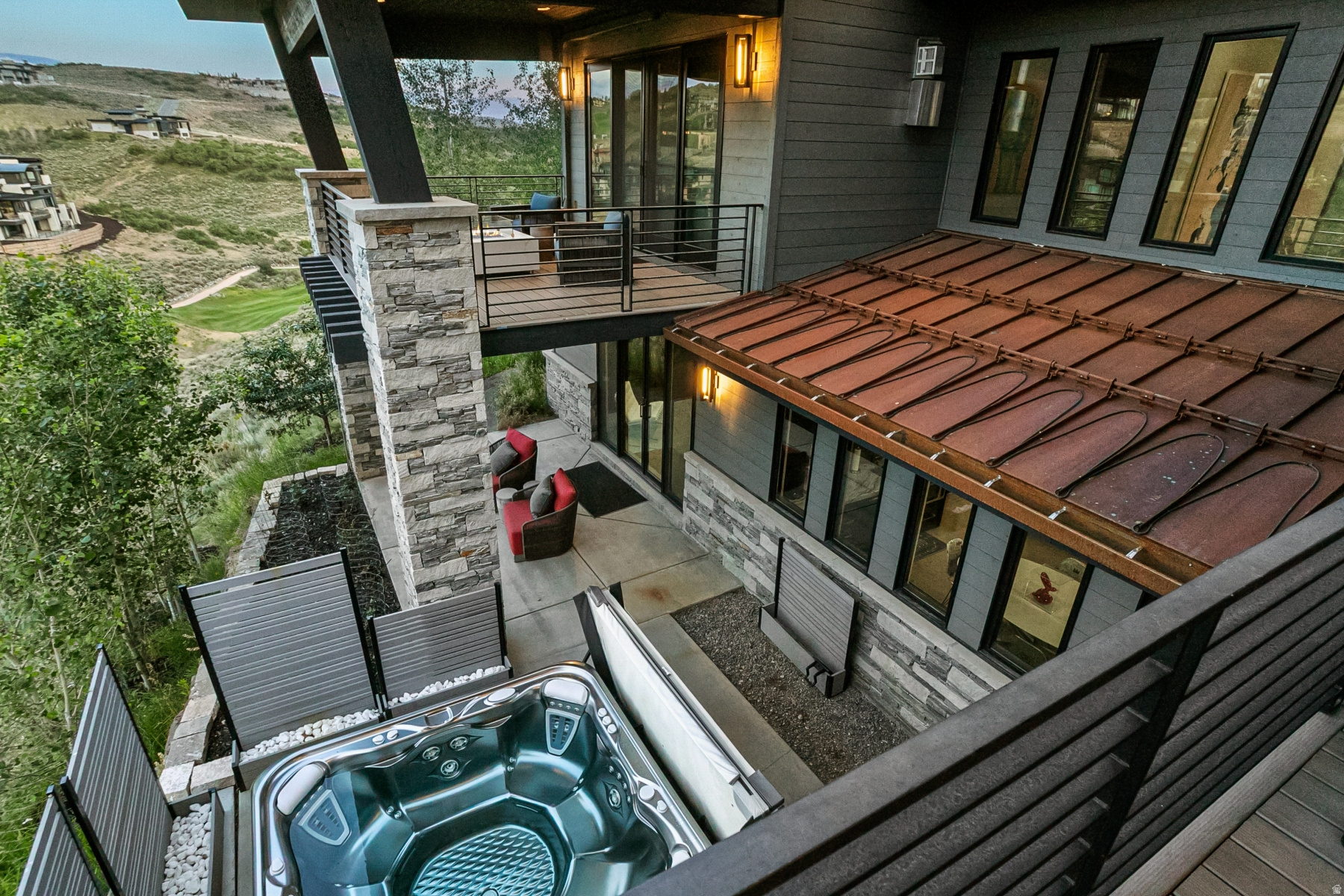 main property photo 29