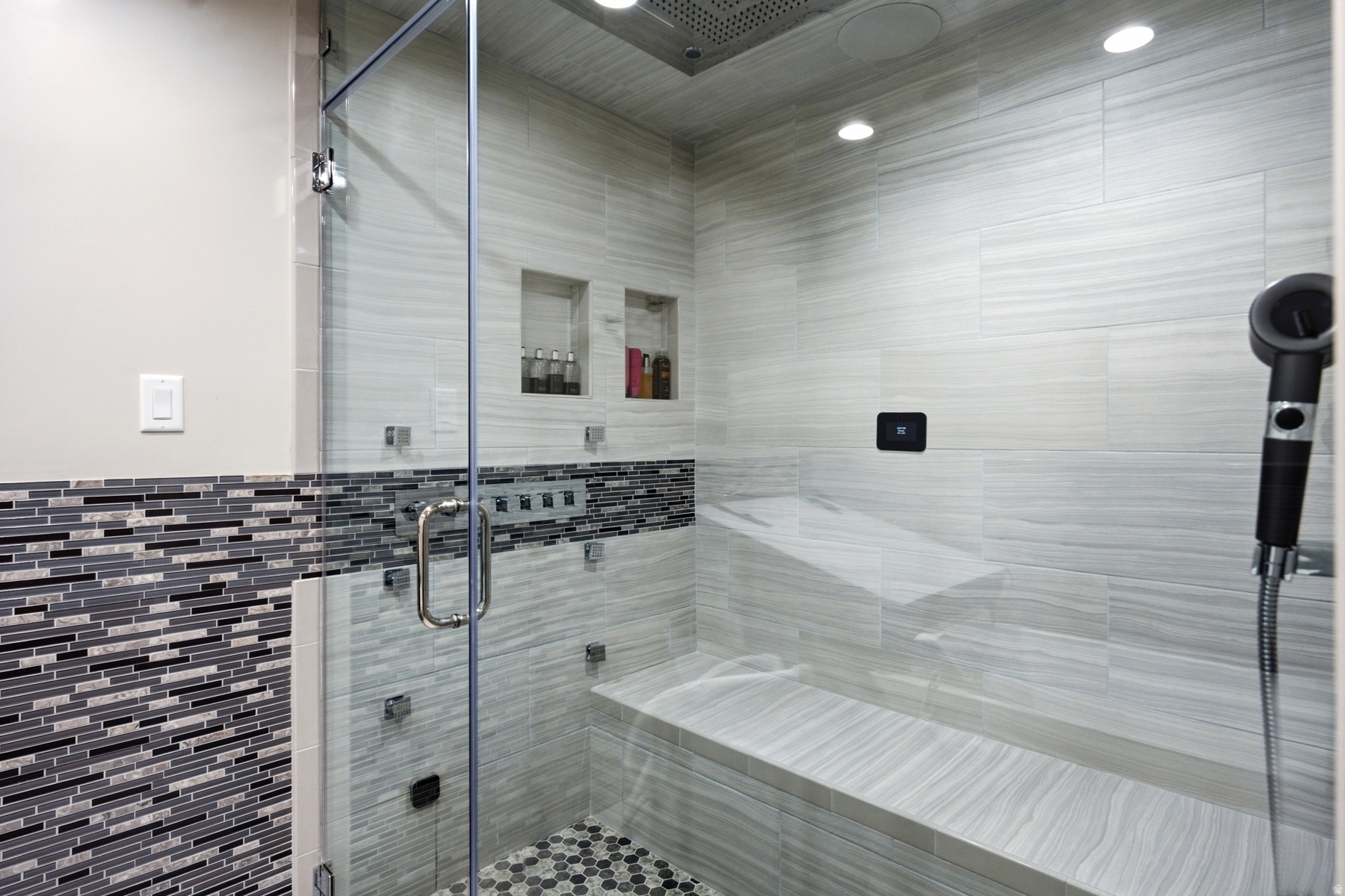 main property photo 61