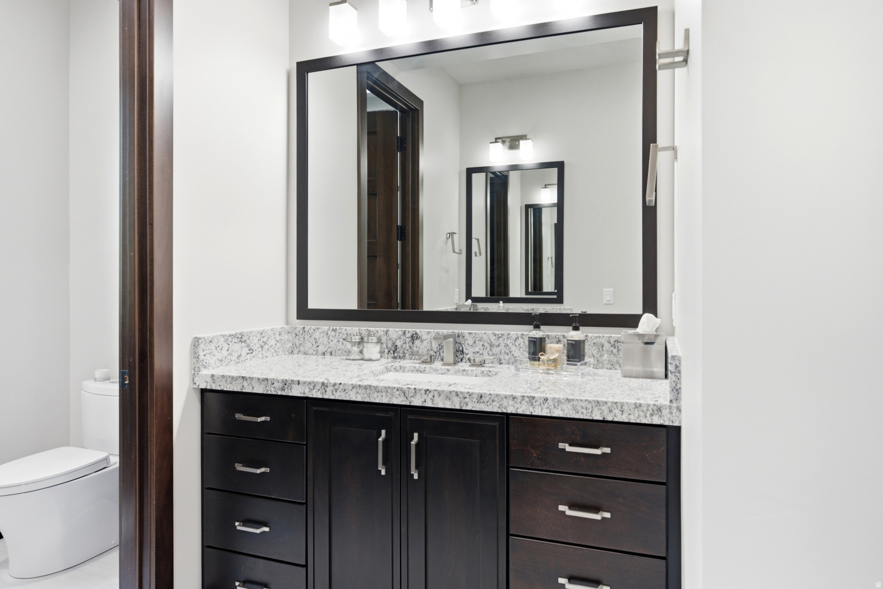 main property photo 89