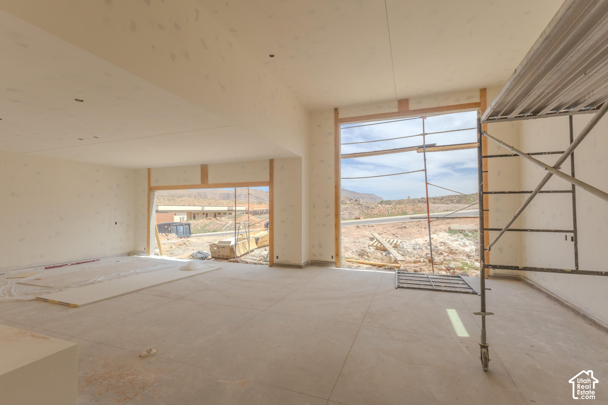 main property photo 45
