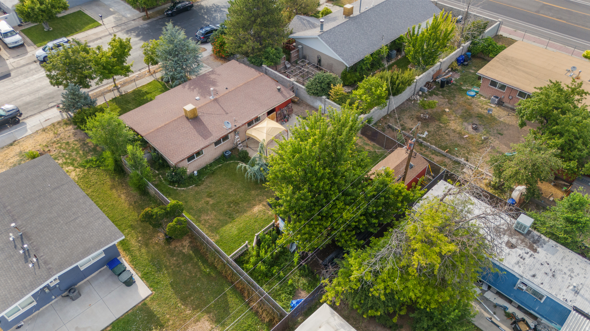 main property photo 19