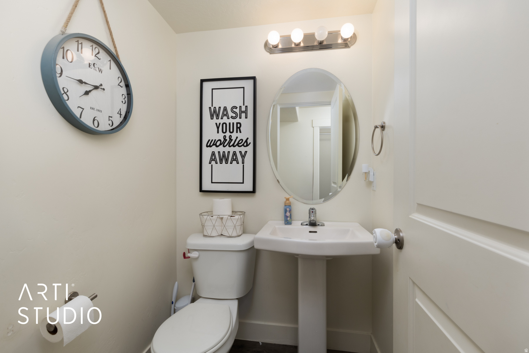 main property photo 11