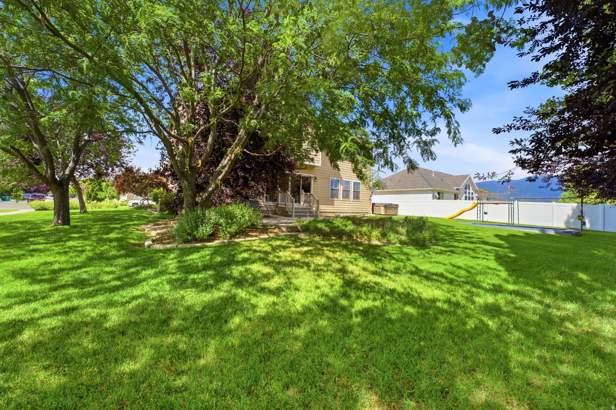 main property photo 79