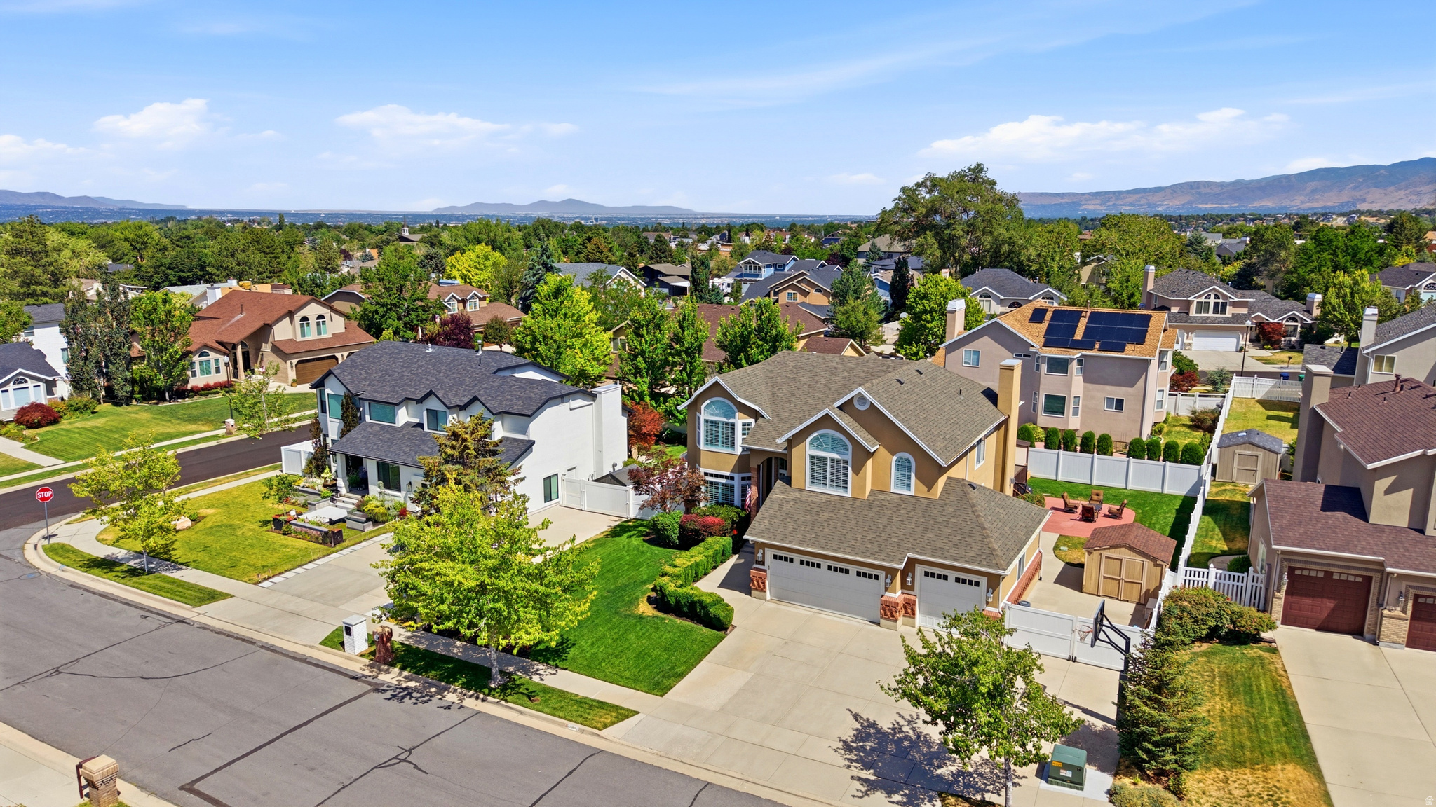 main property photo 45