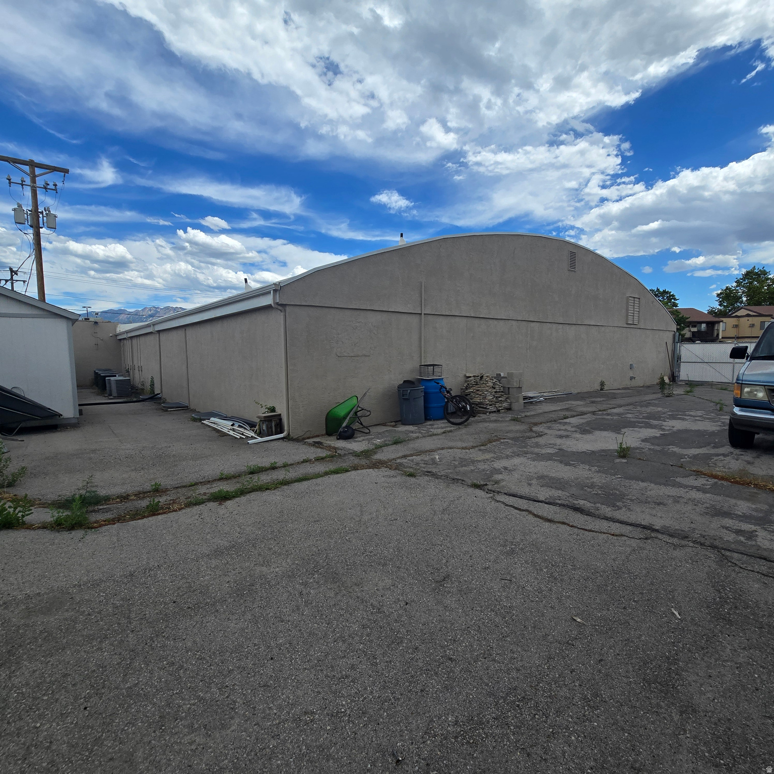main property photo 13