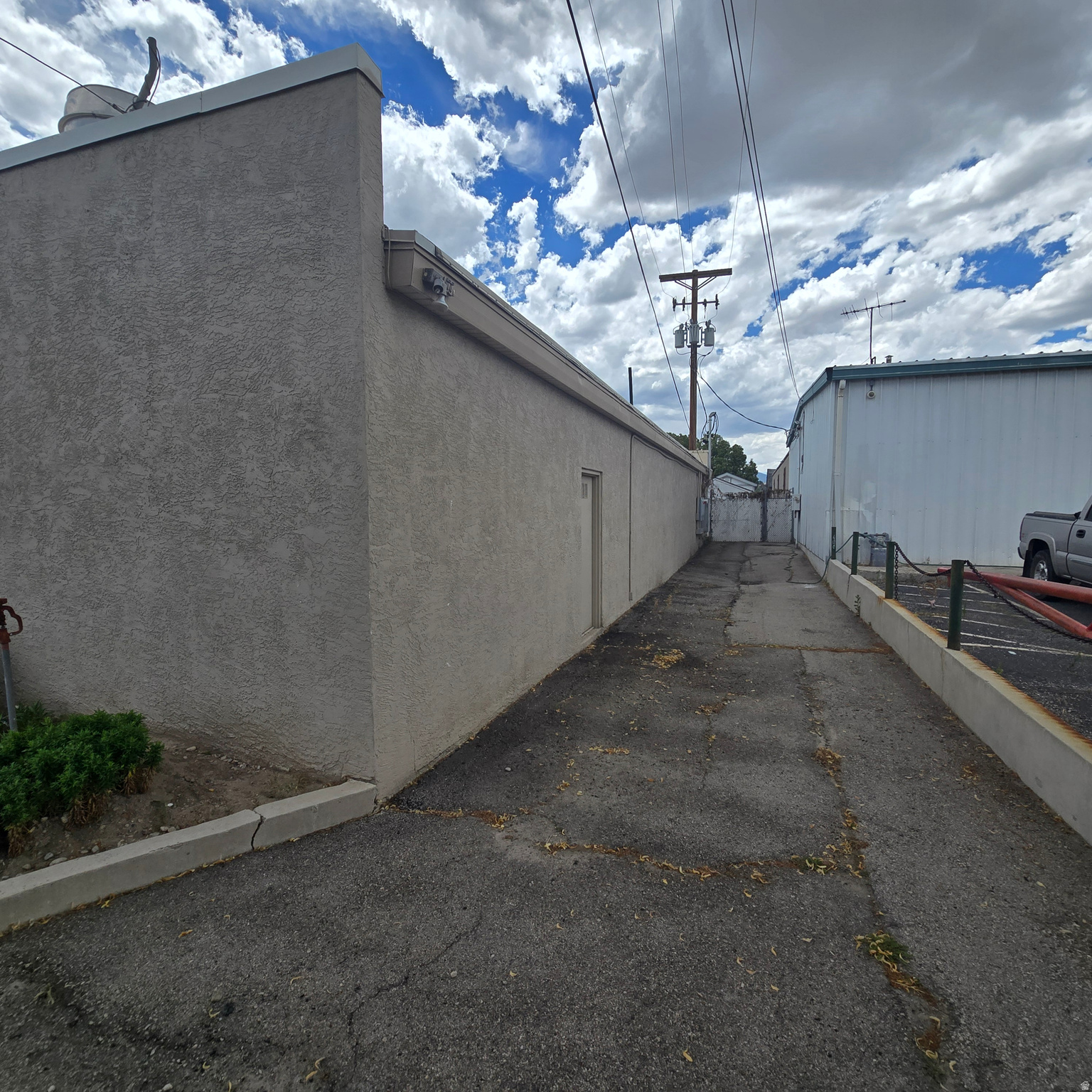 main property photo 16