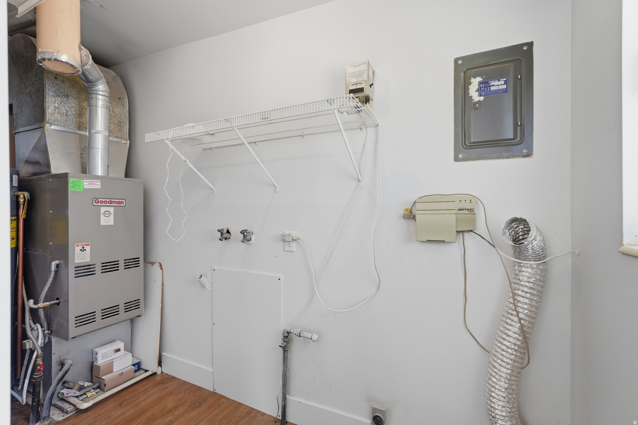 main property photo 14