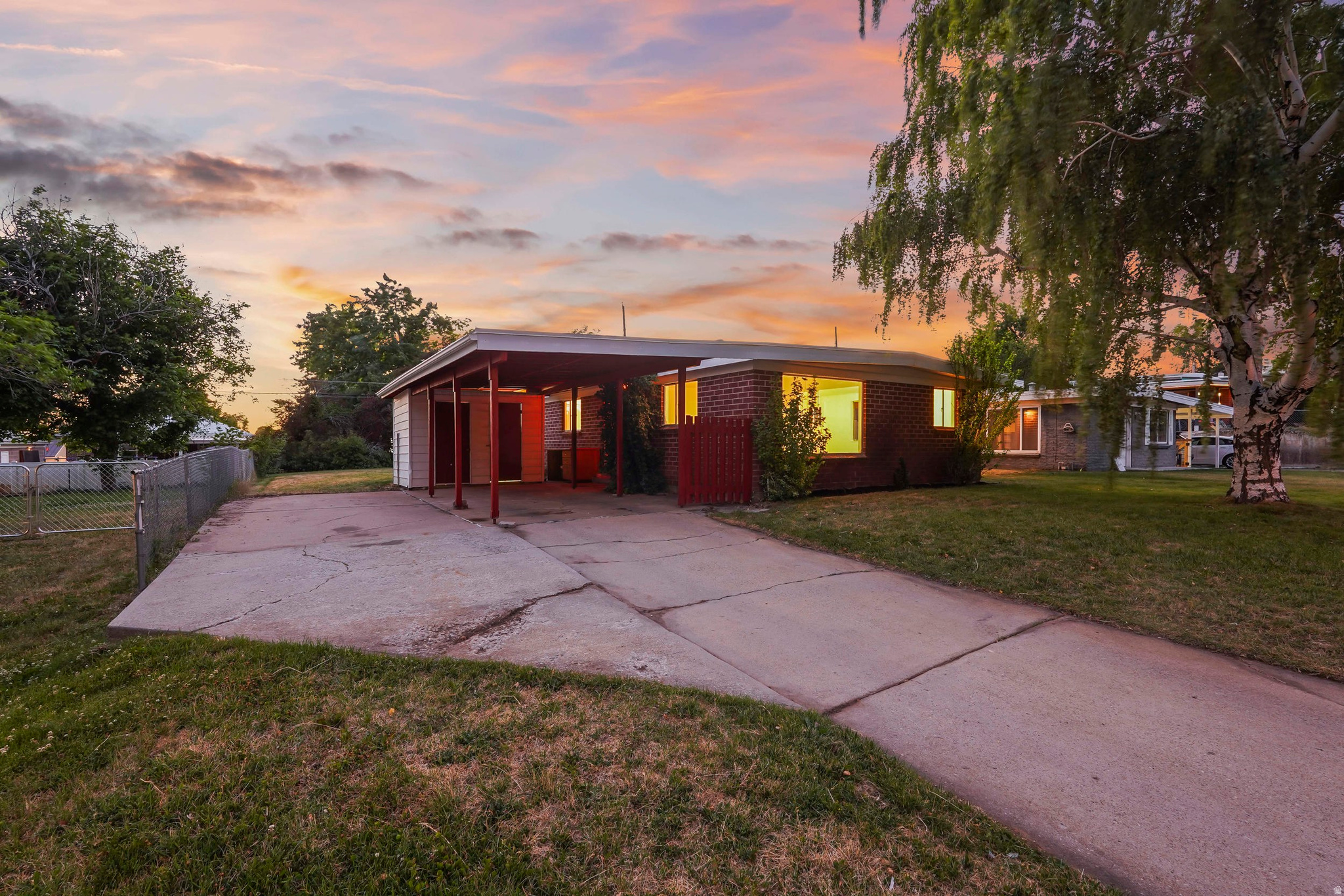 main property photo 38