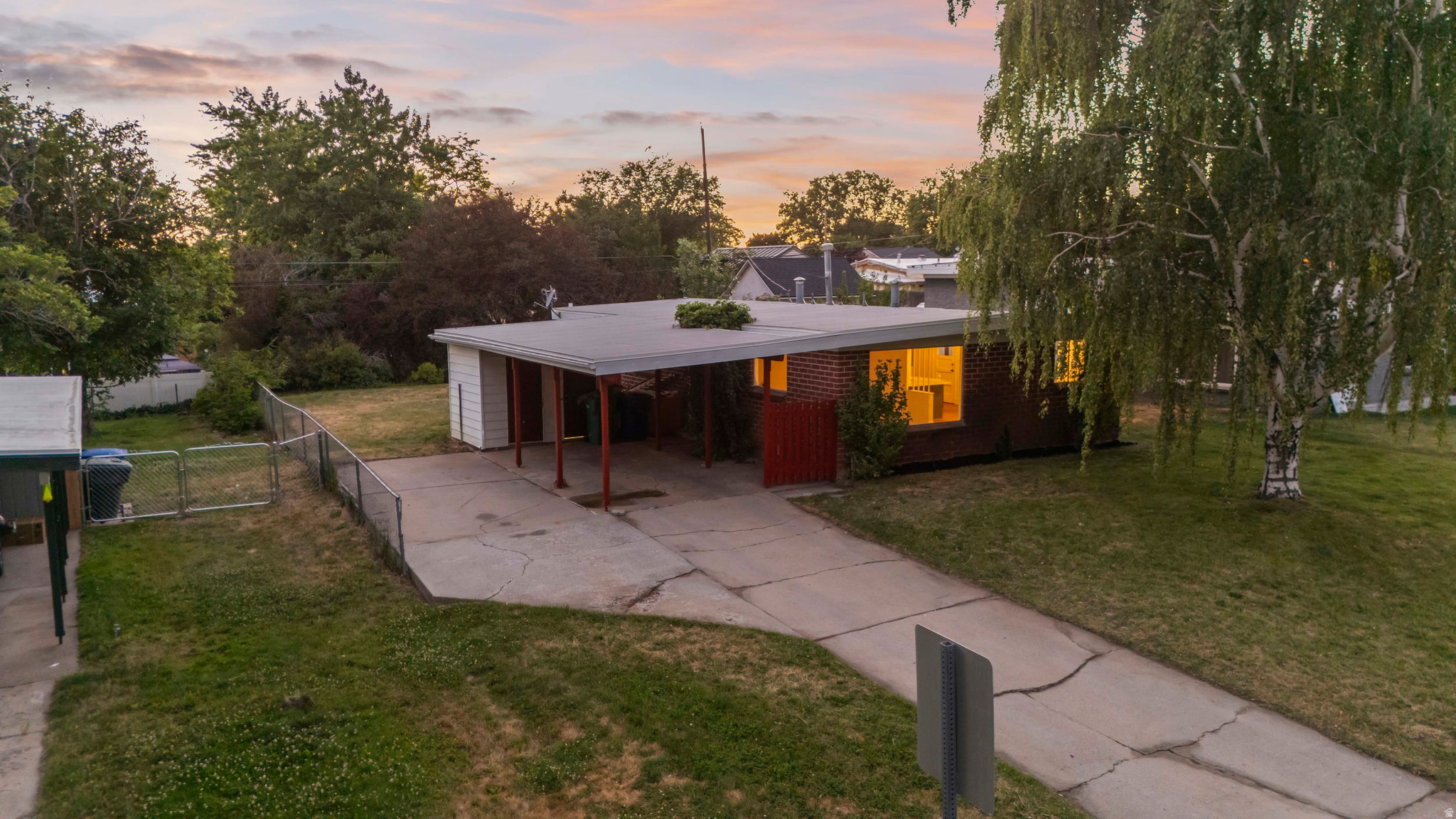 main property photo 42