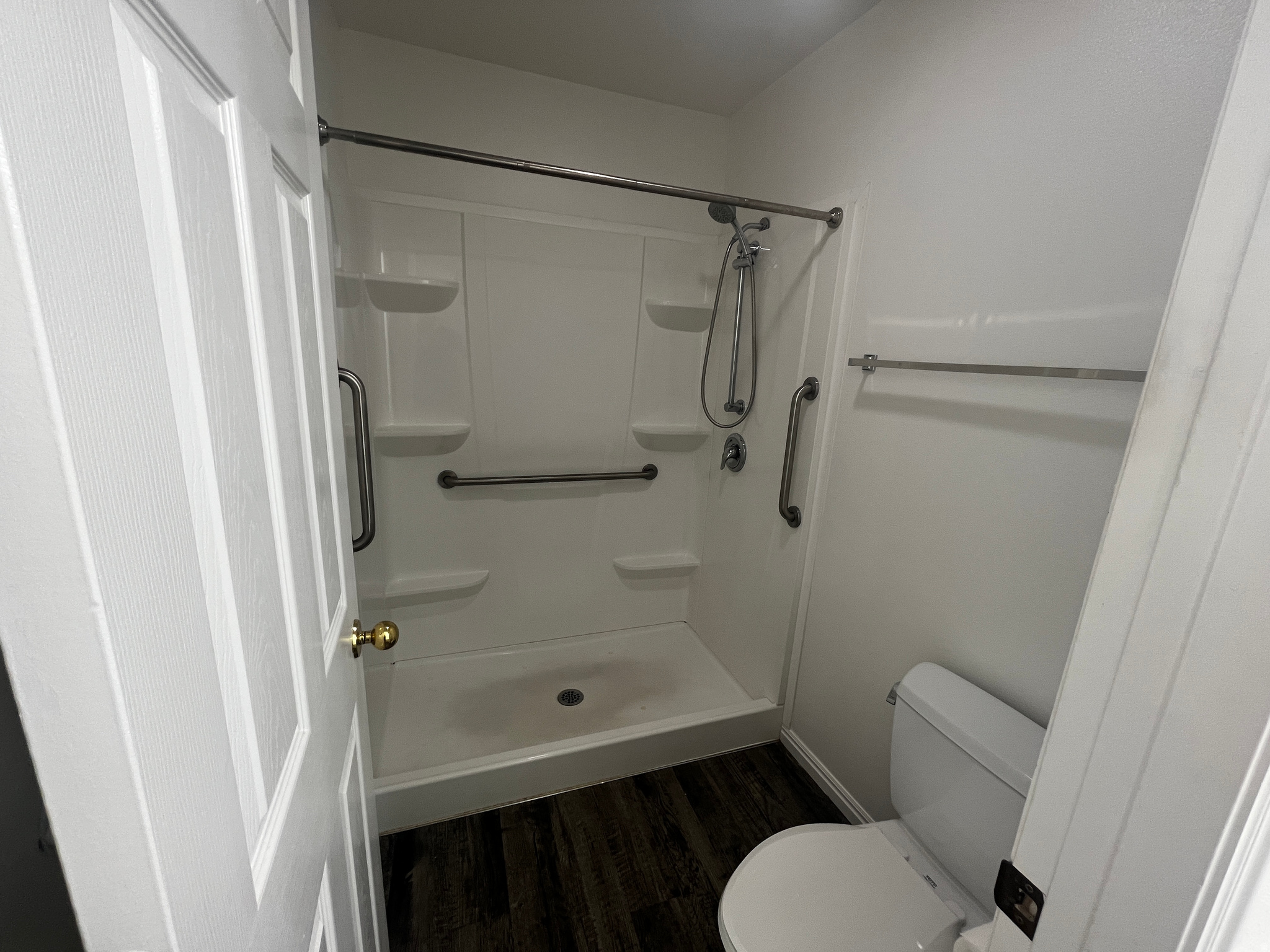 main property photo 25