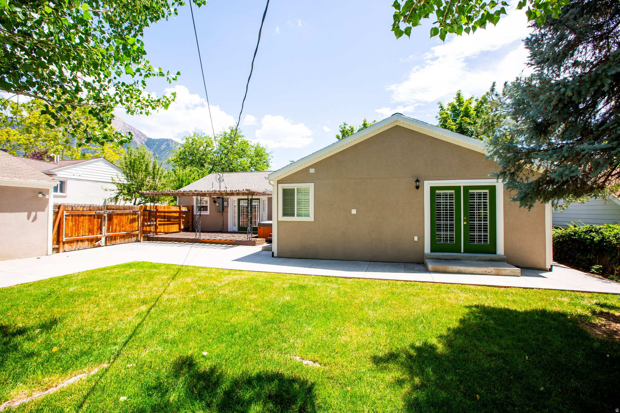 main property photo 5