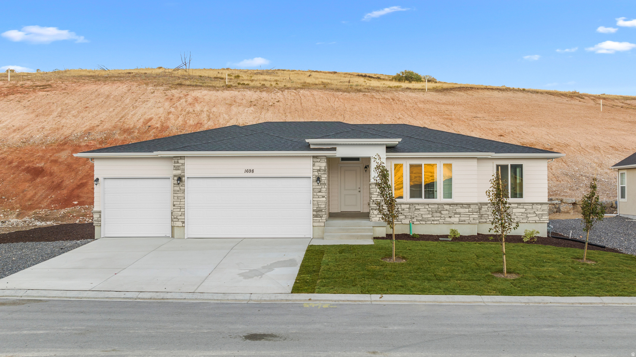 main property photo 0