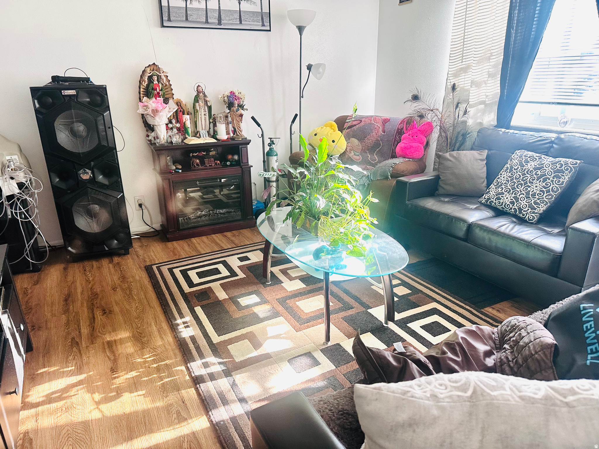 main property photo 9