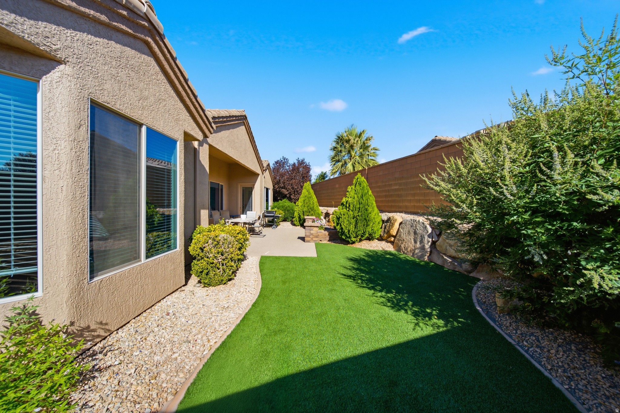 main property photo 50