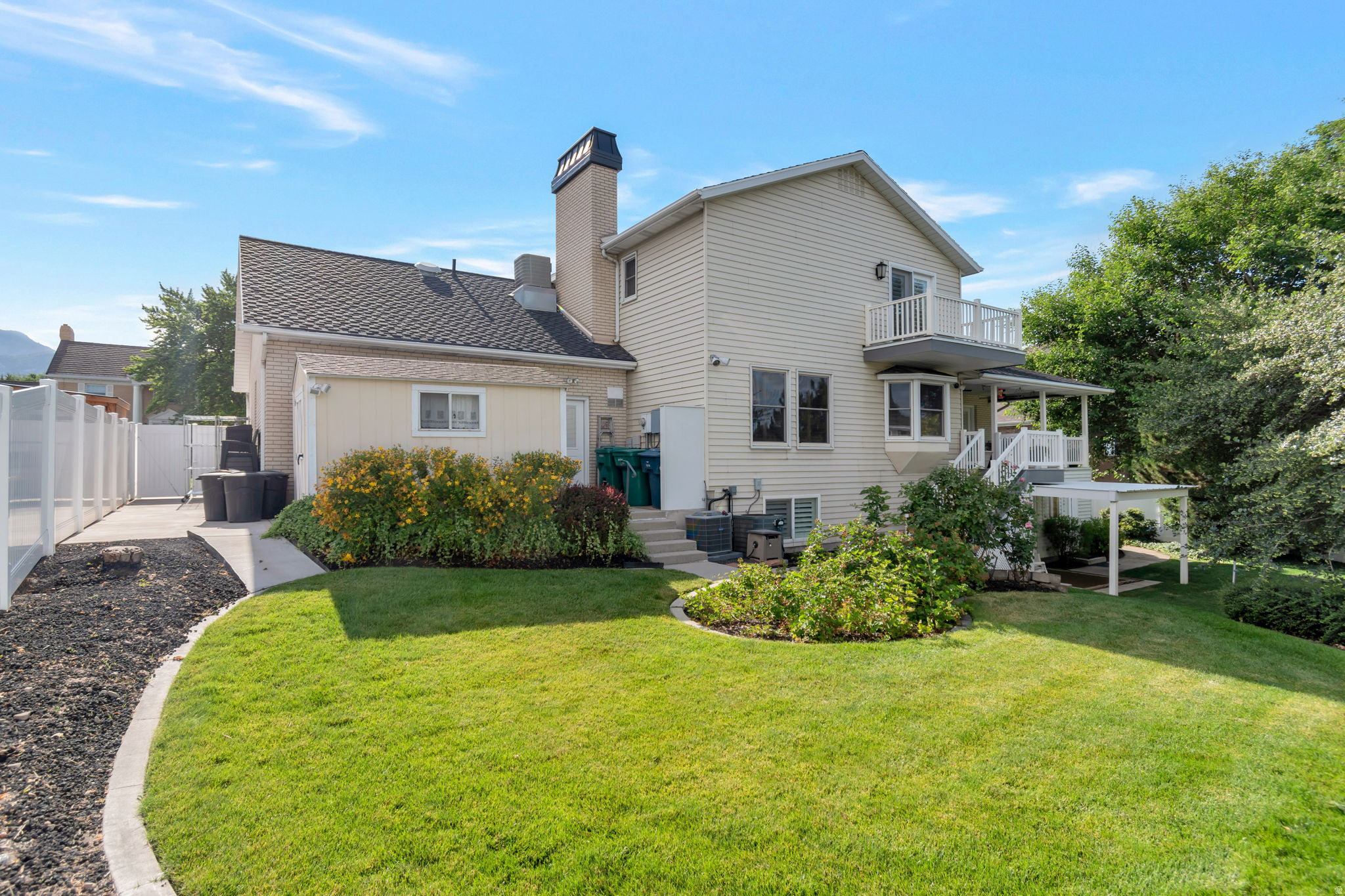 main property photo 51