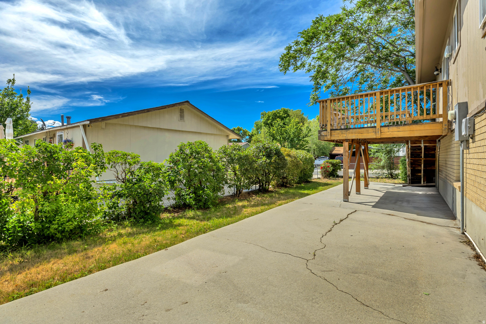 main property photo 31