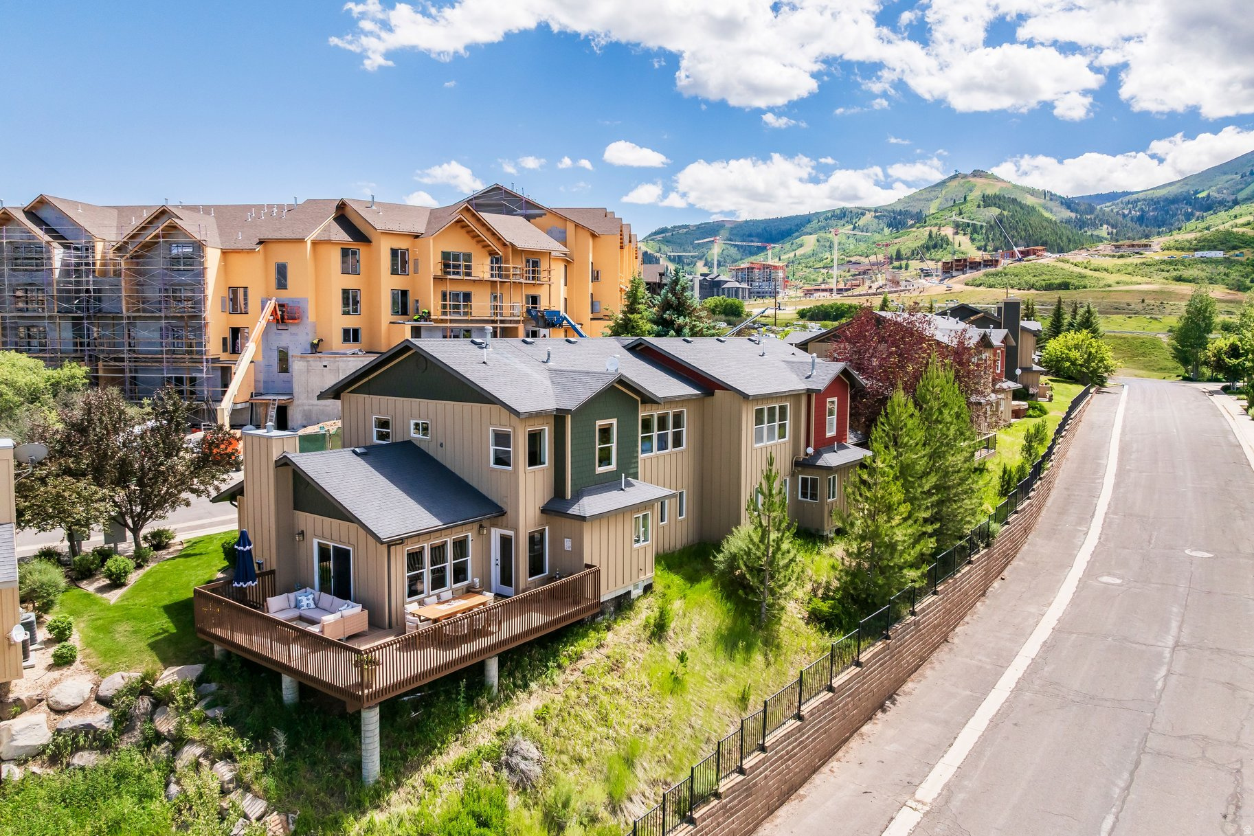 main property photo 50