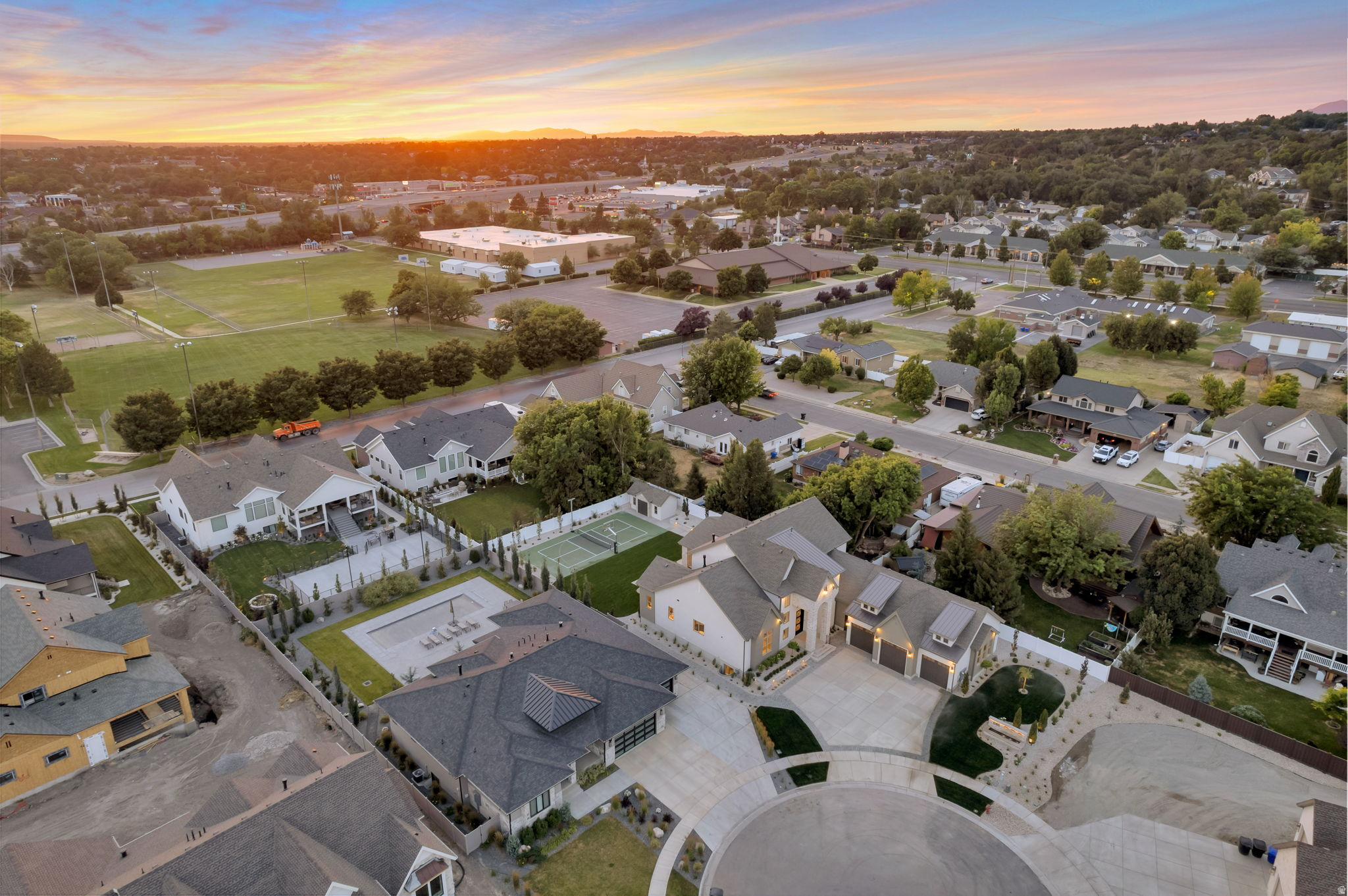main property photo 4