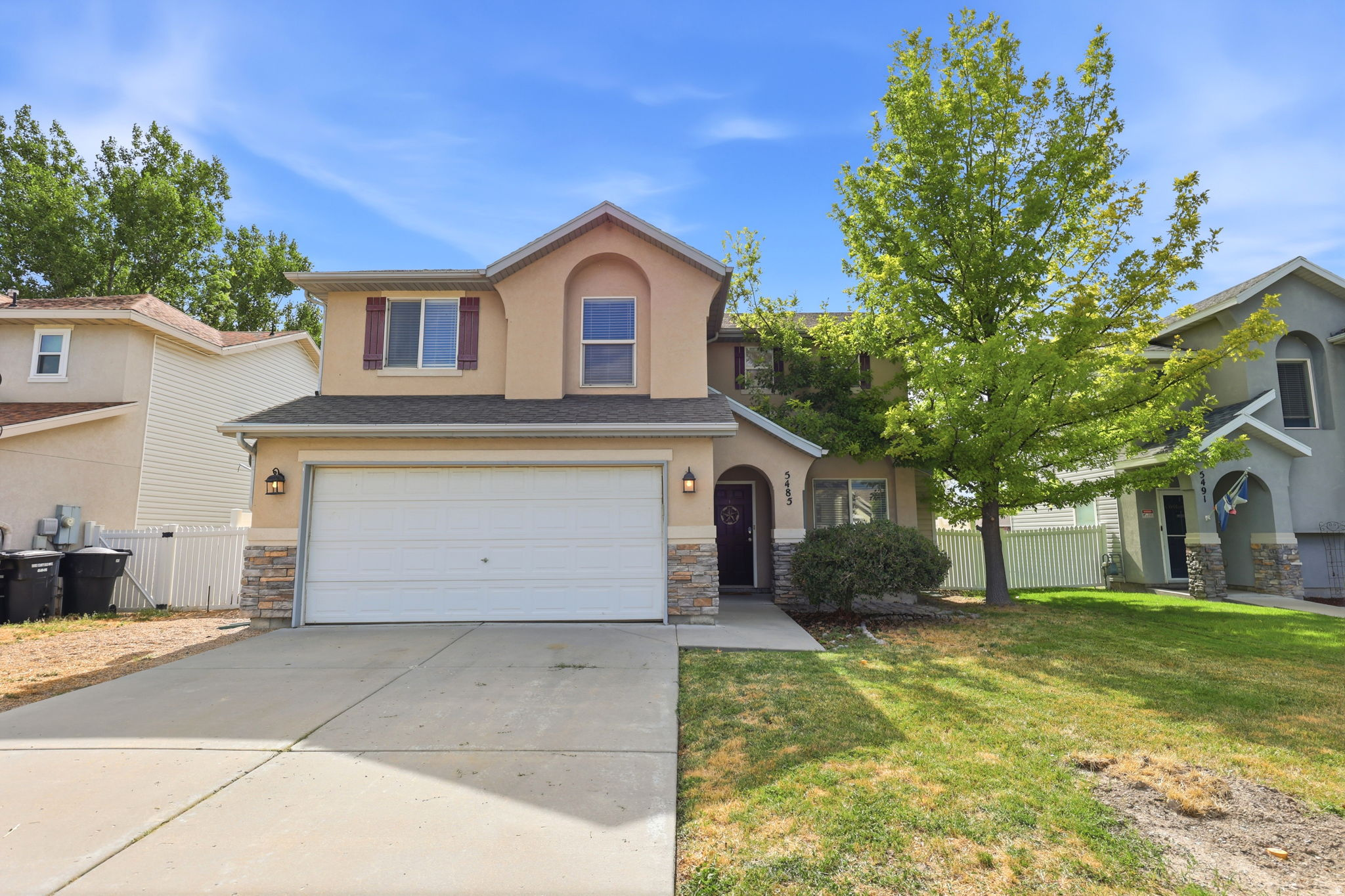 main property photo 8