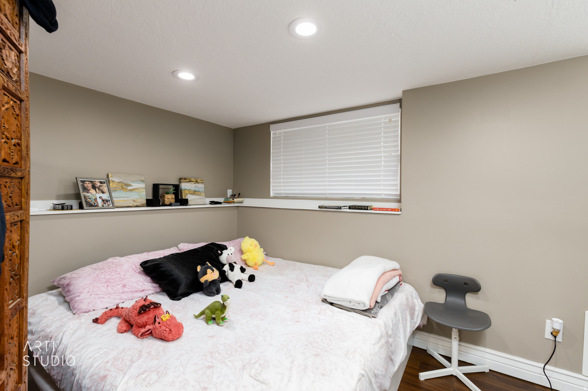 main property photo 19