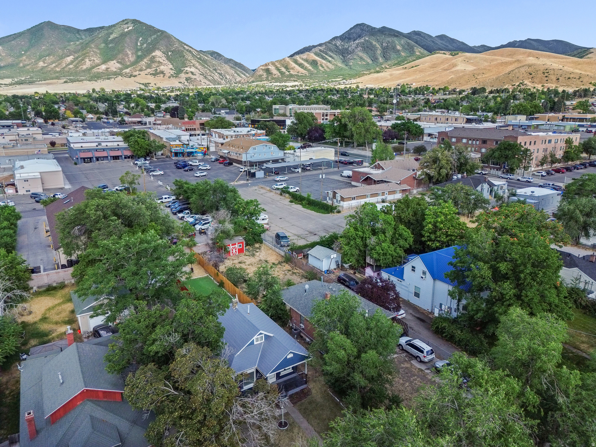 main property photo 32