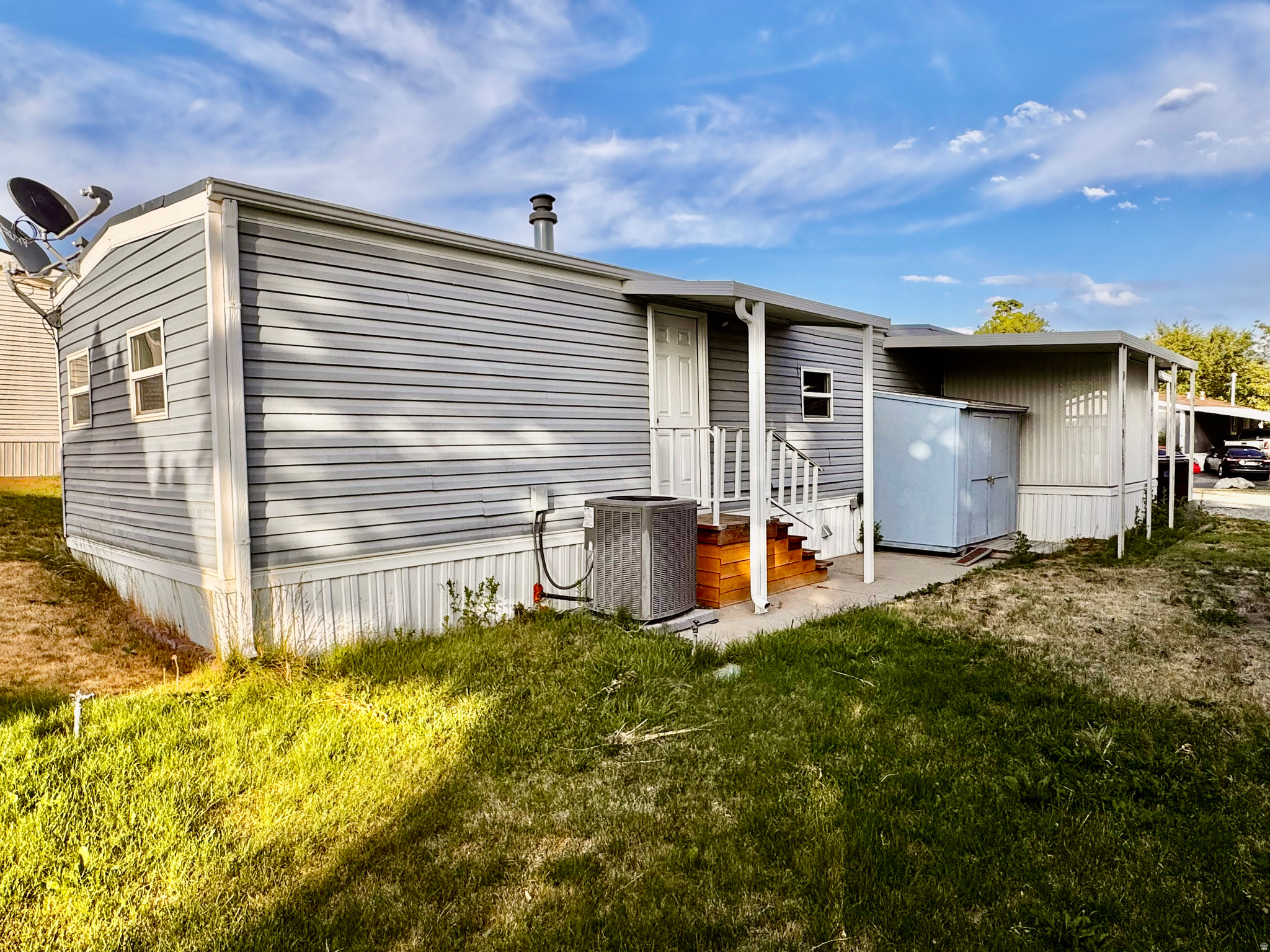 main property photo 12