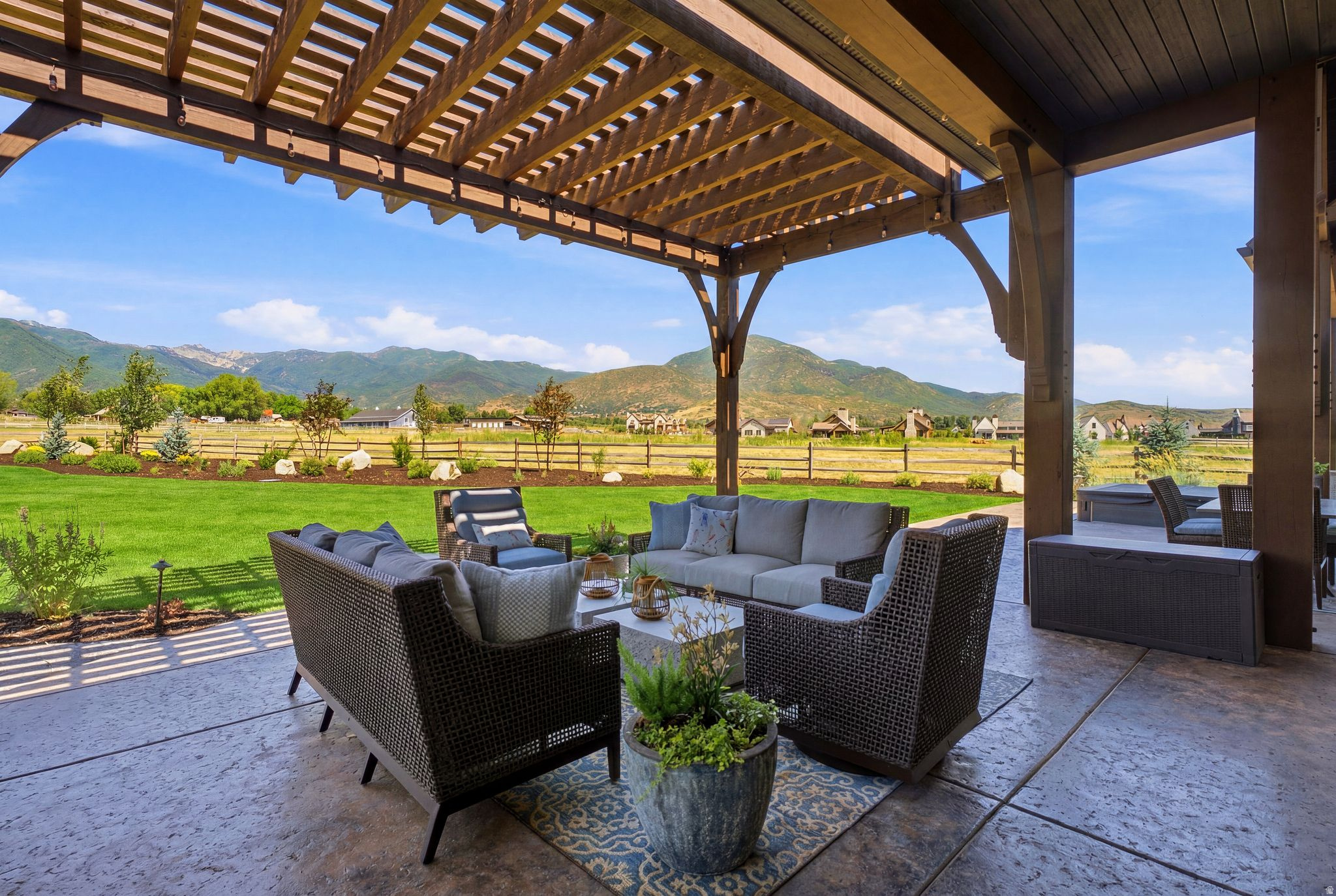 main property photo 86
