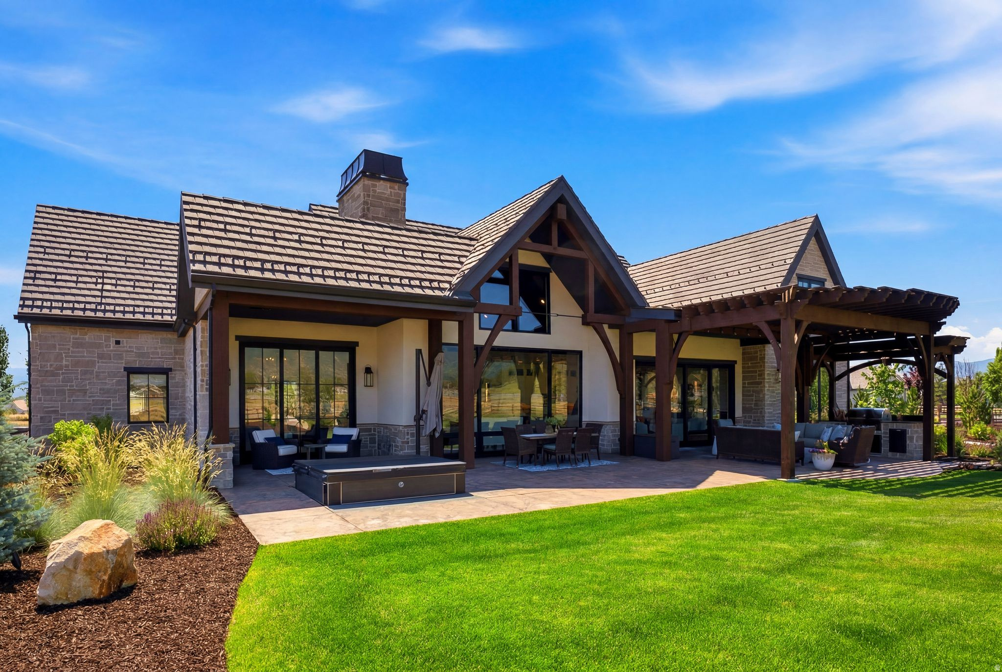 main property photo 90