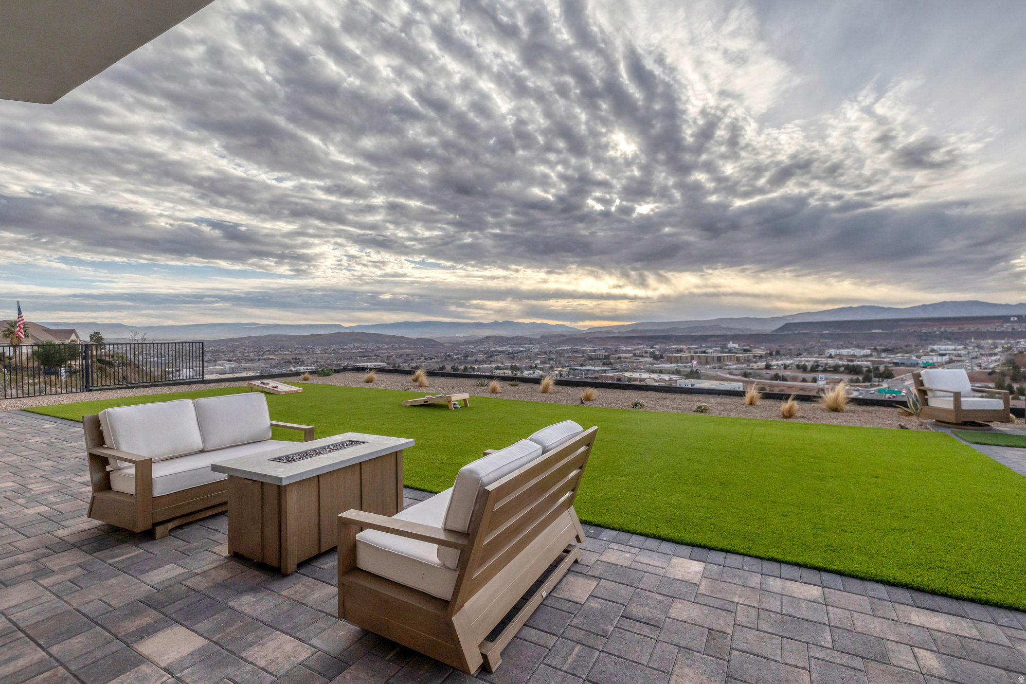 main property photo 60