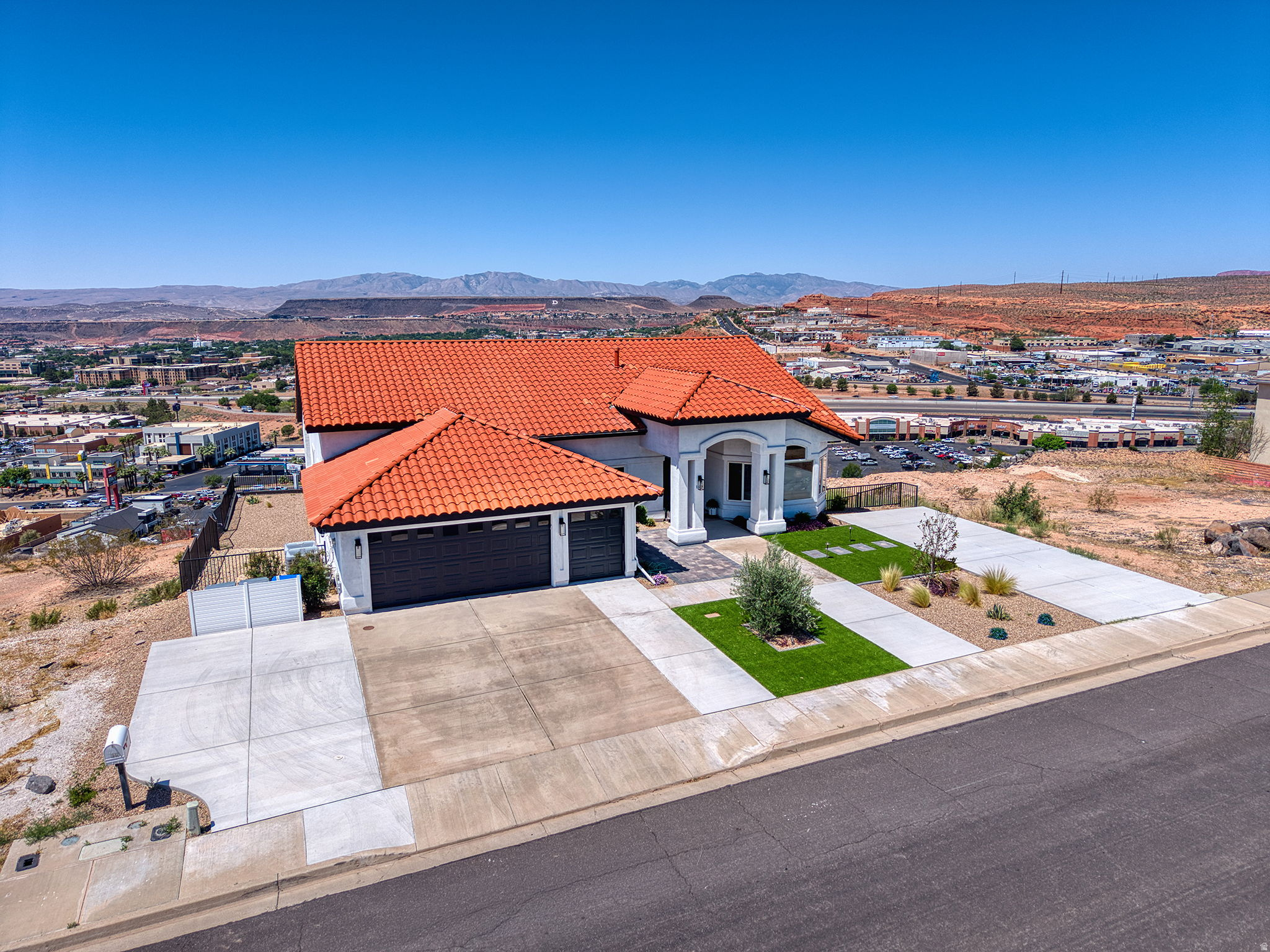 main property photo 89