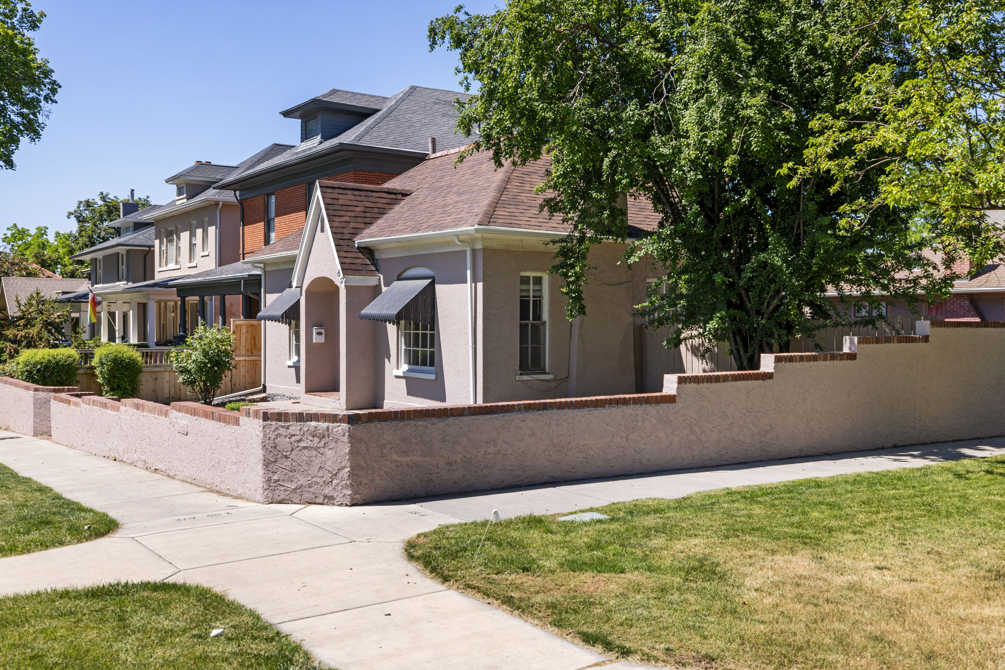 main property photo 2
