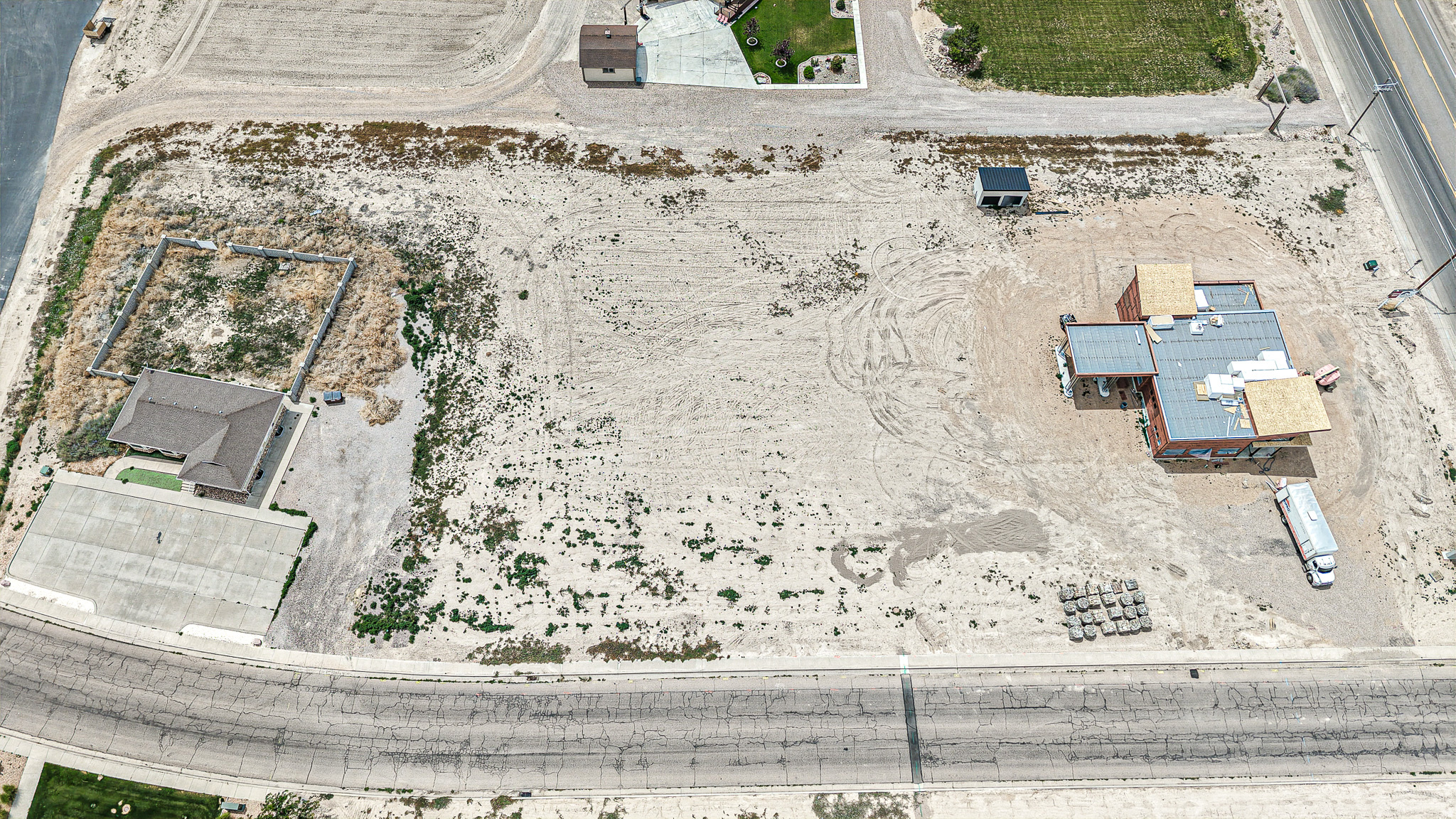 main property photo 17