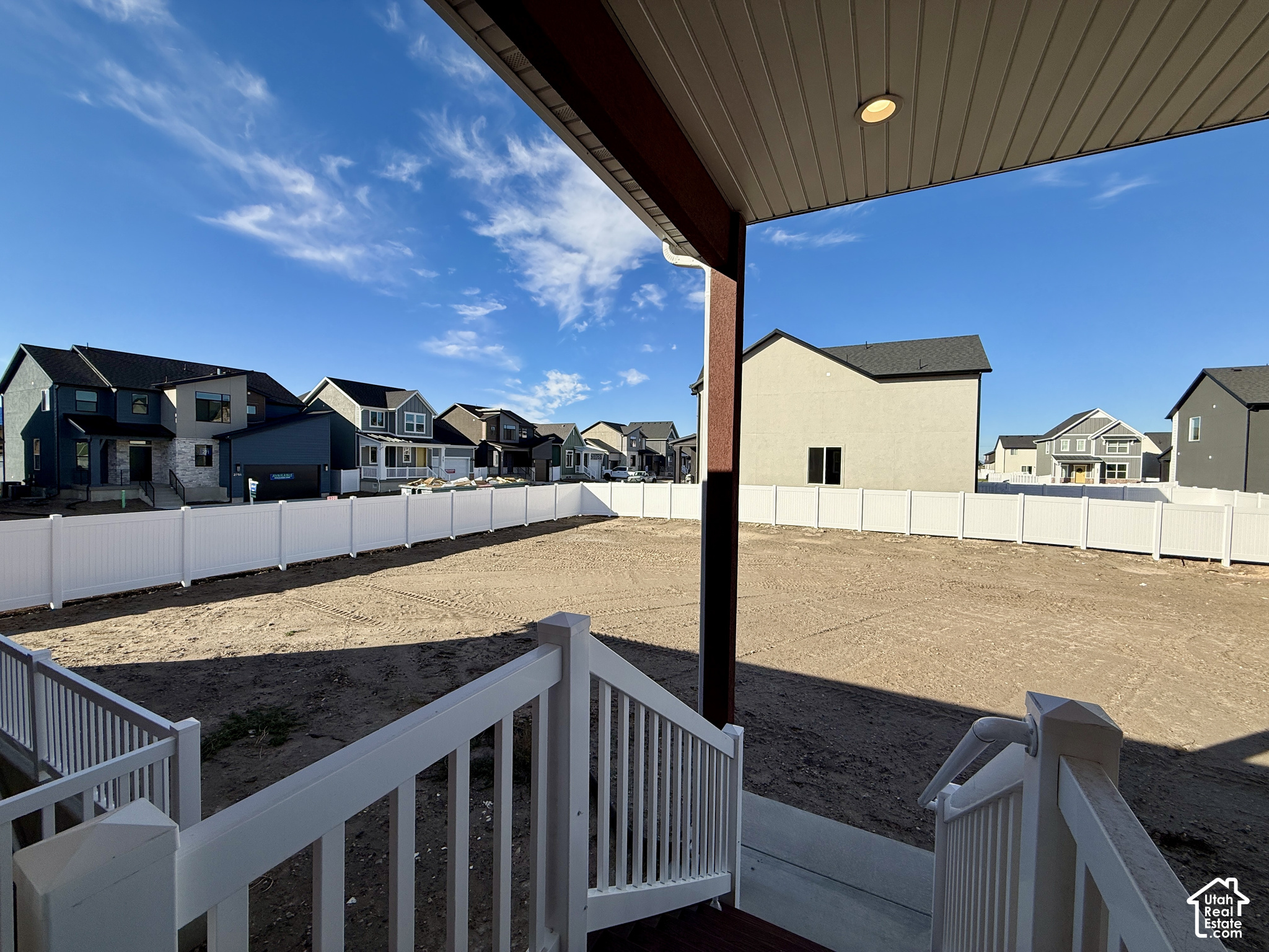 main property photo 32