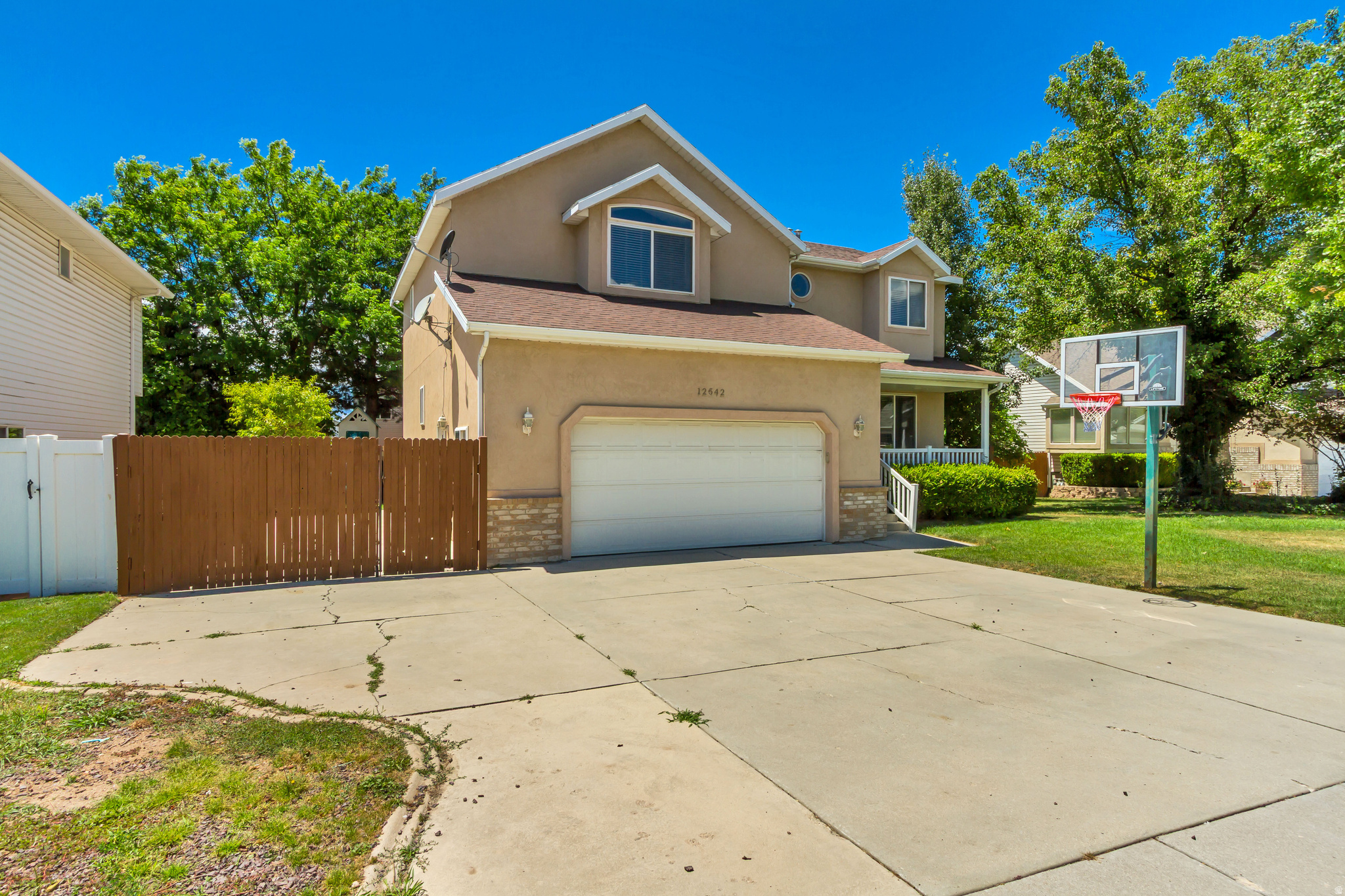 main property photo 46