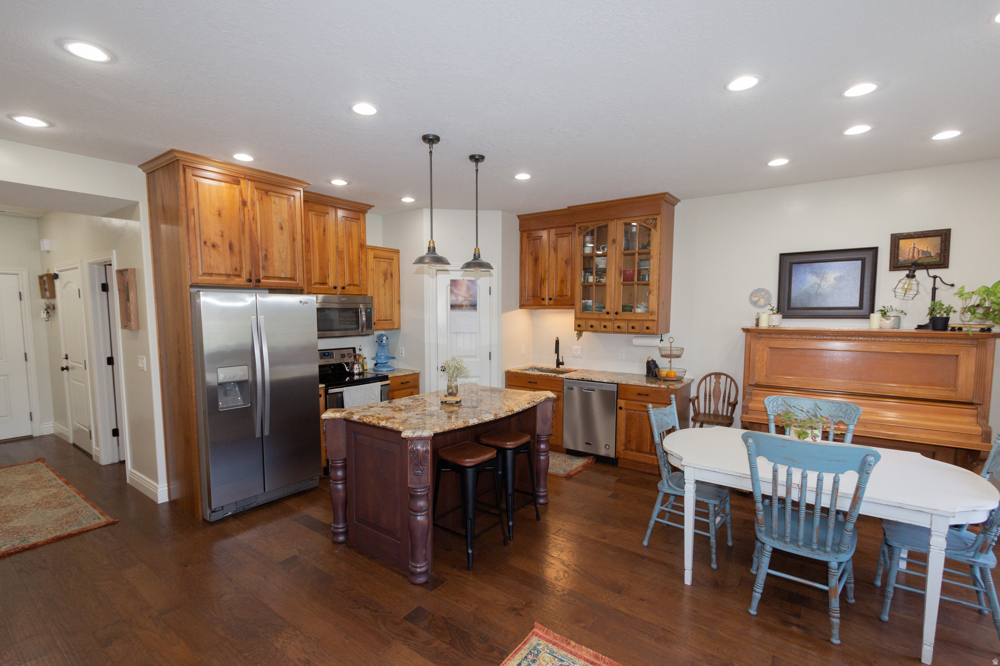 main property photo 2