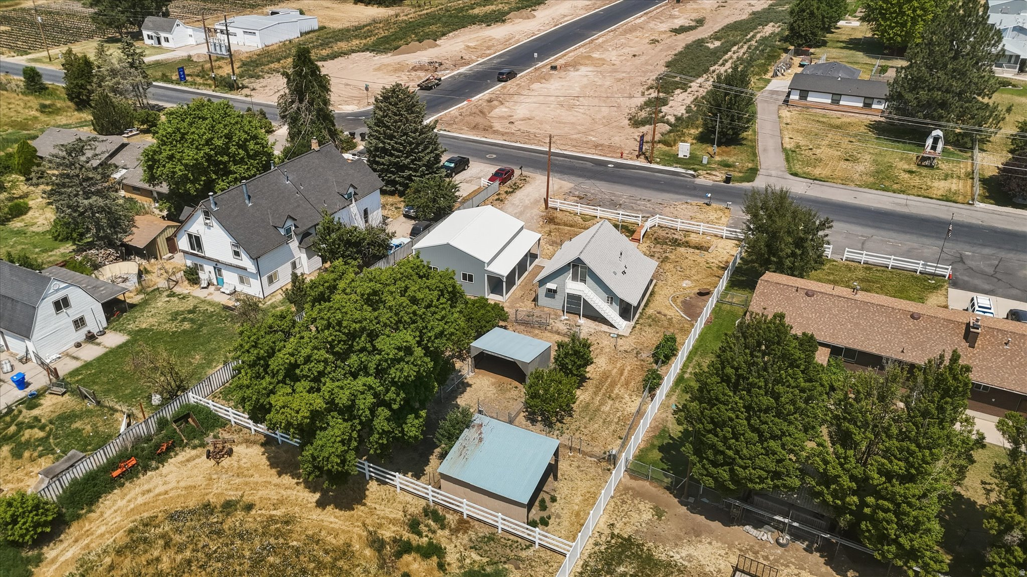 main property photo 21