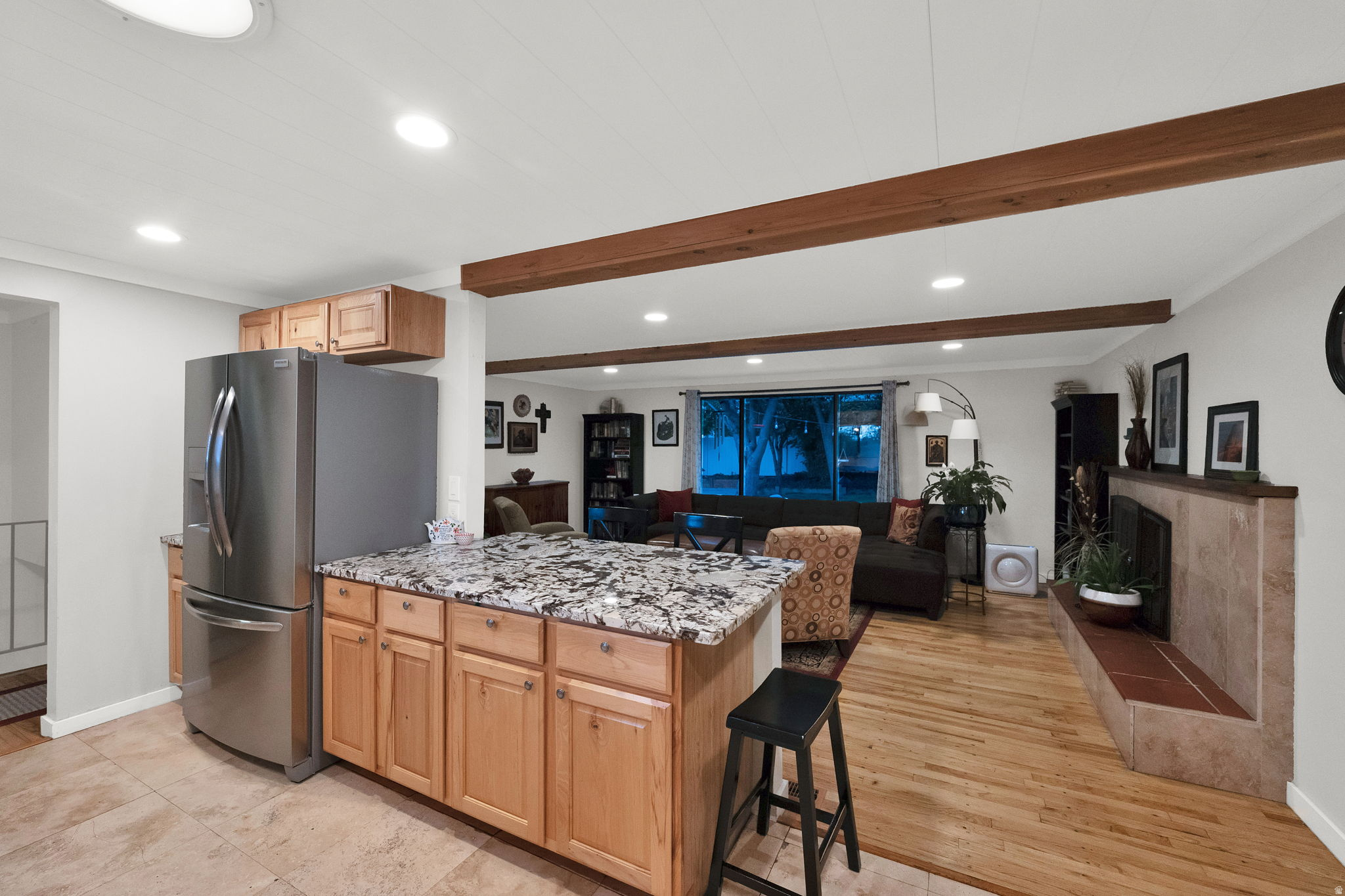 main property photo 8