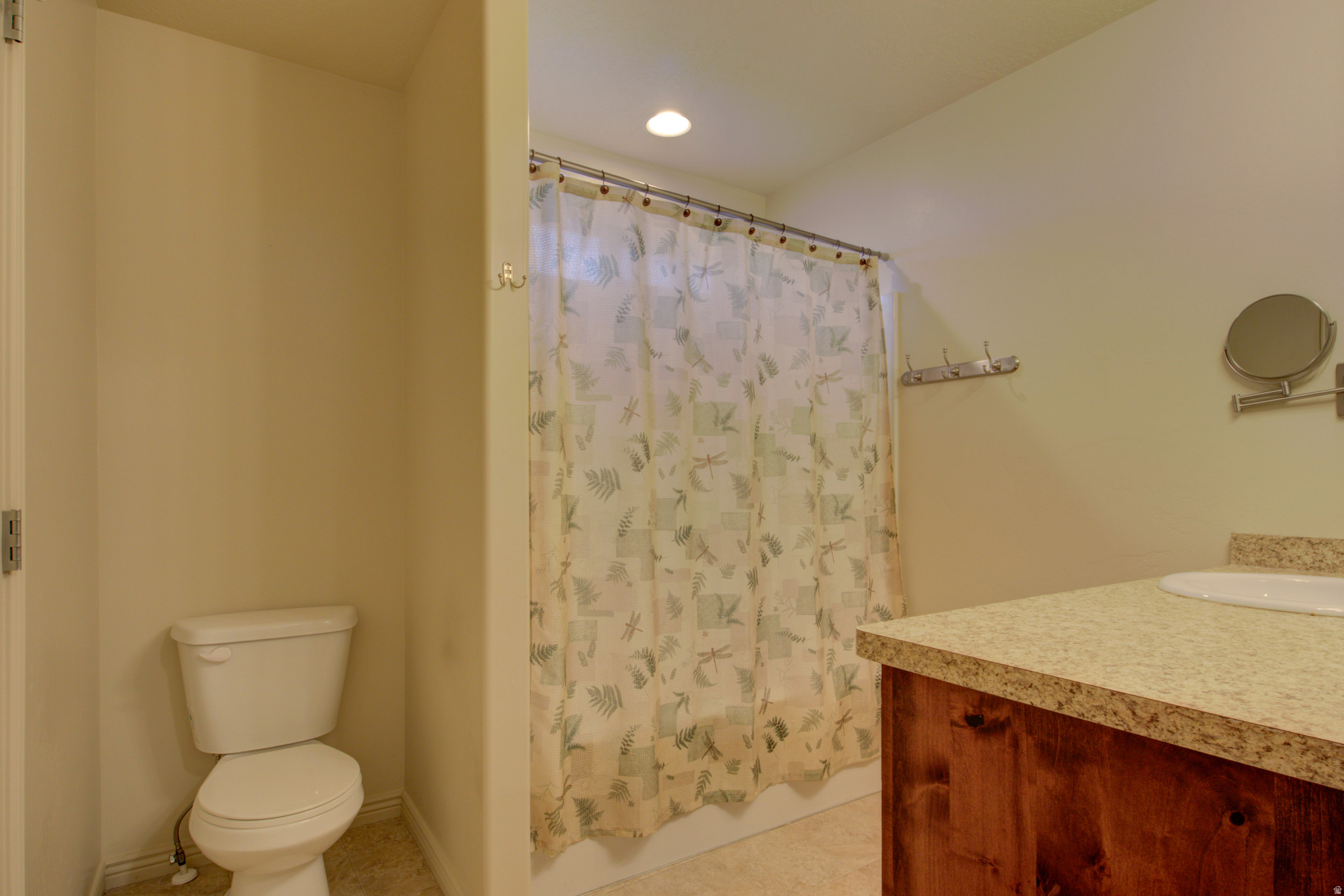 main property photo 18