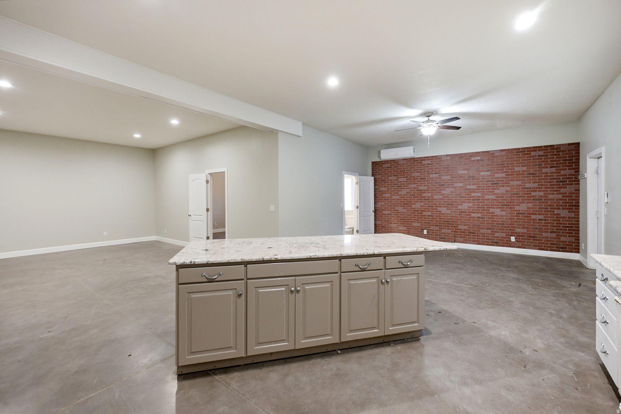 main property photo 74
