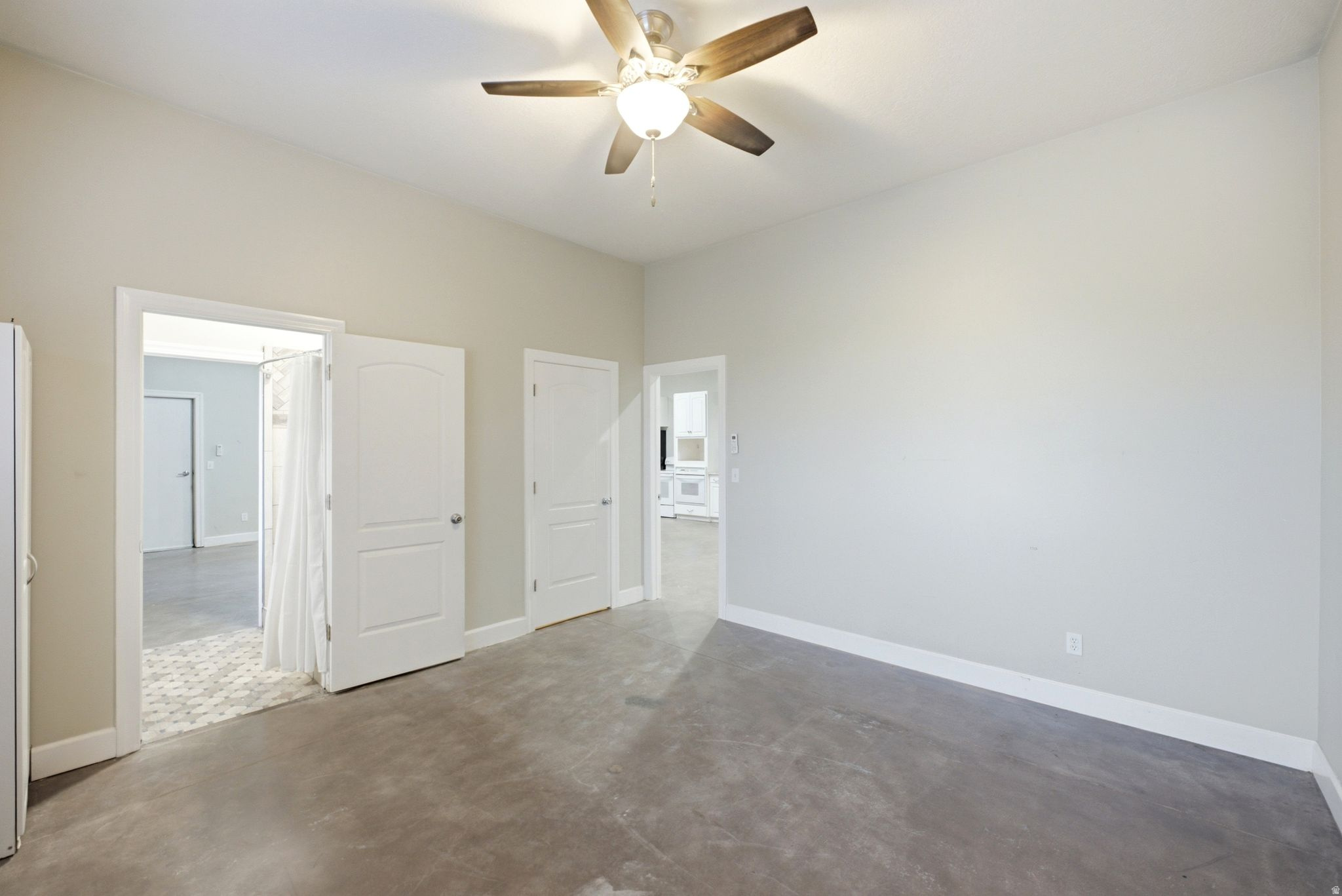 main property photo 80