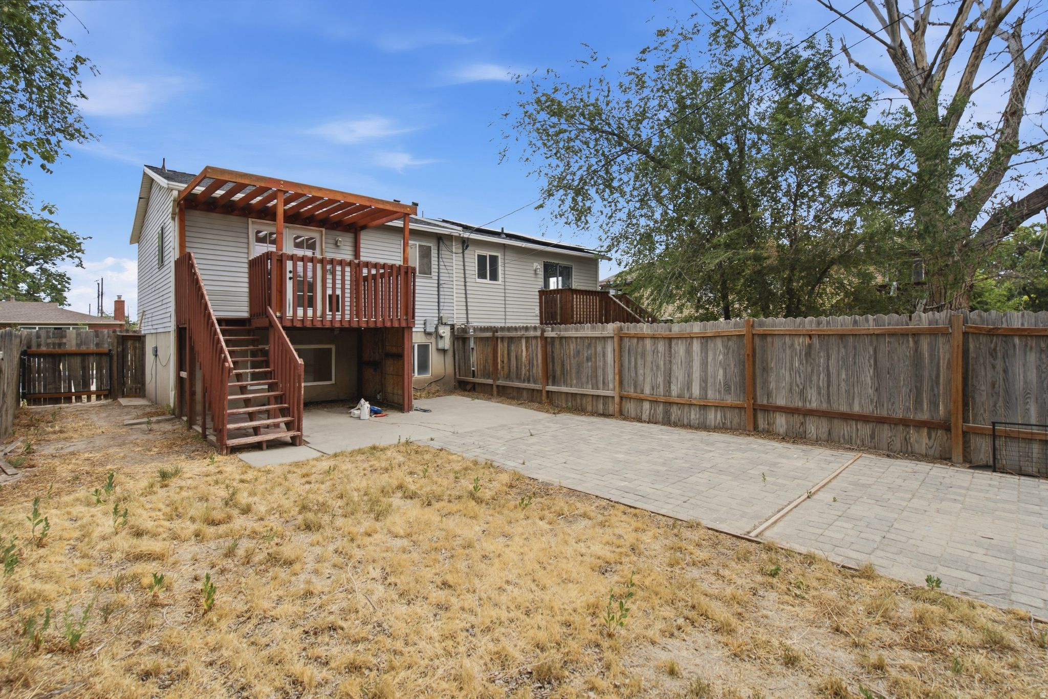 main property photo 6