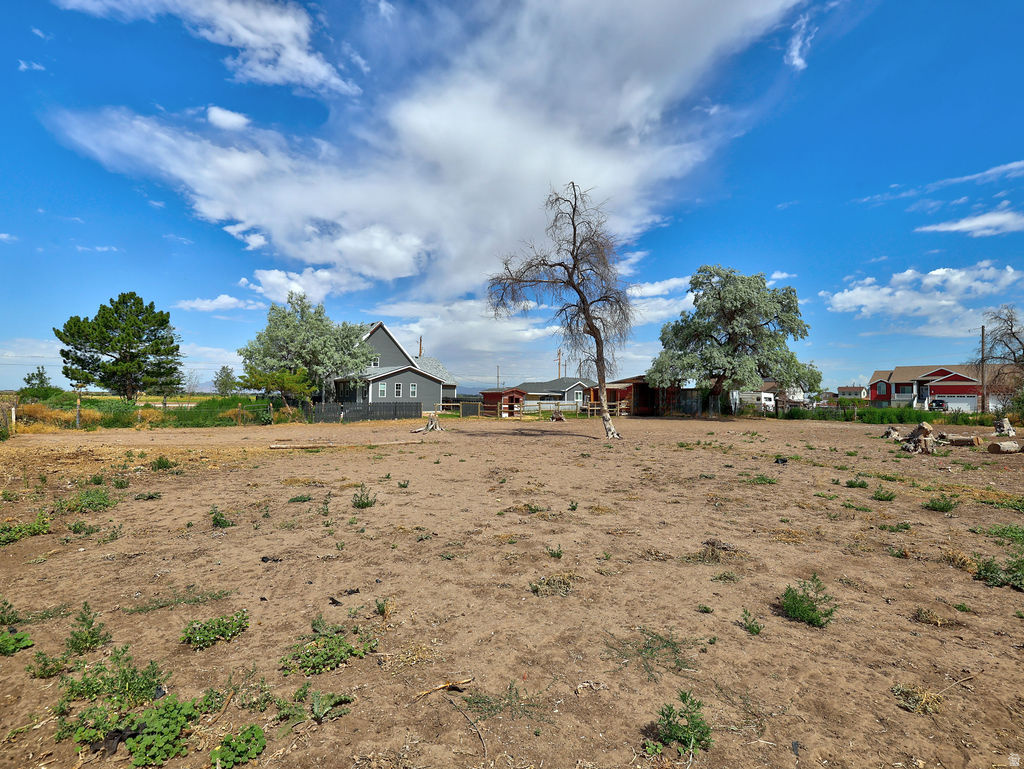 main property photo 51