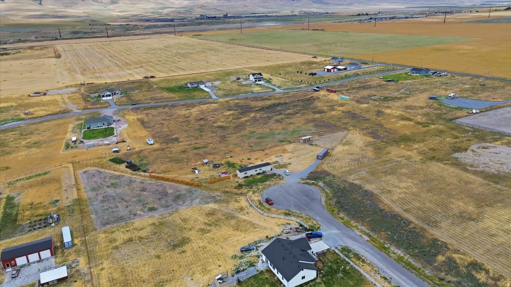 main property photo 24