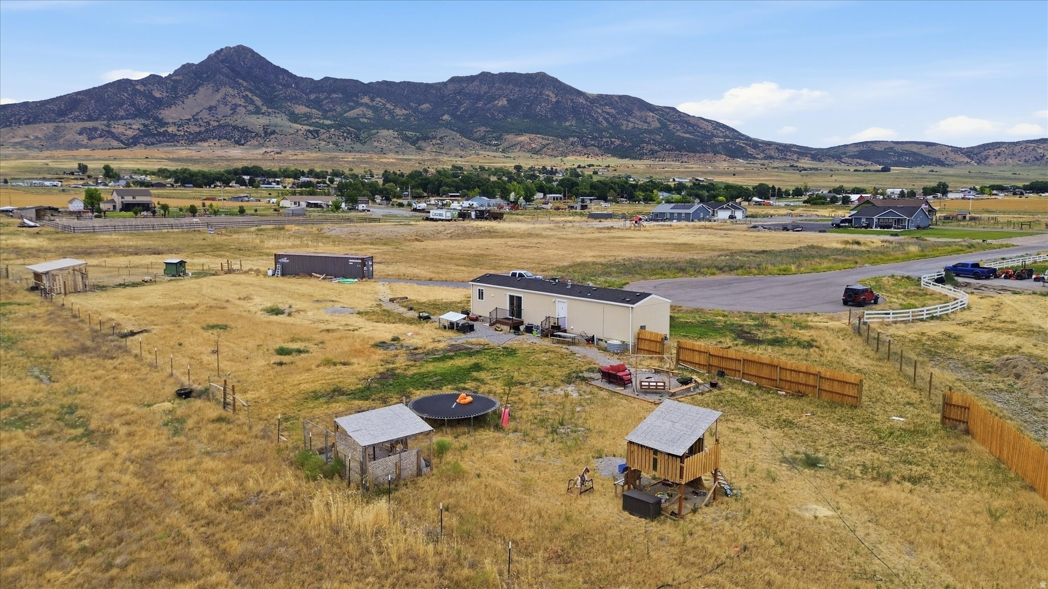 main property photo 39