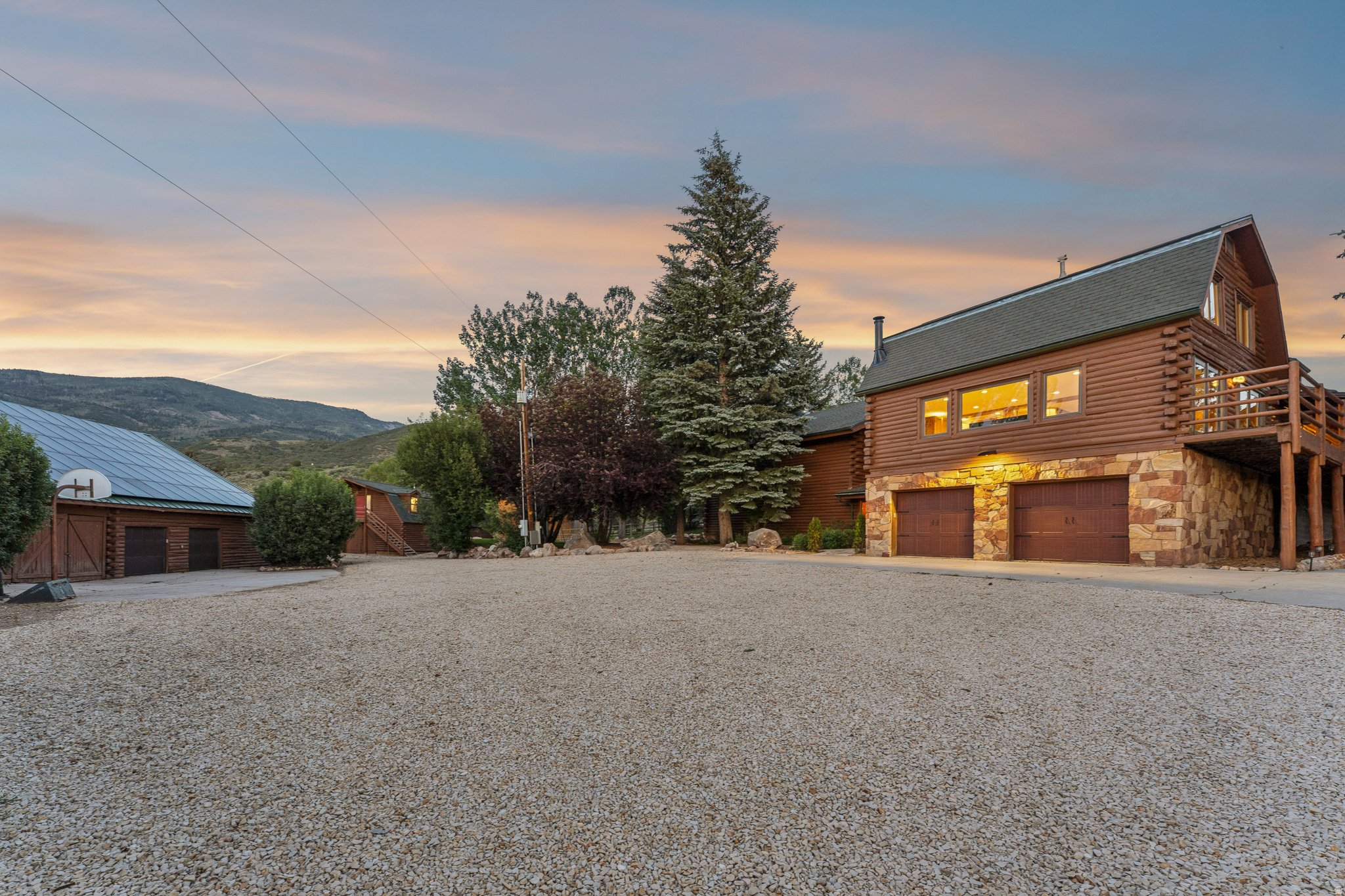 main property photo 40
